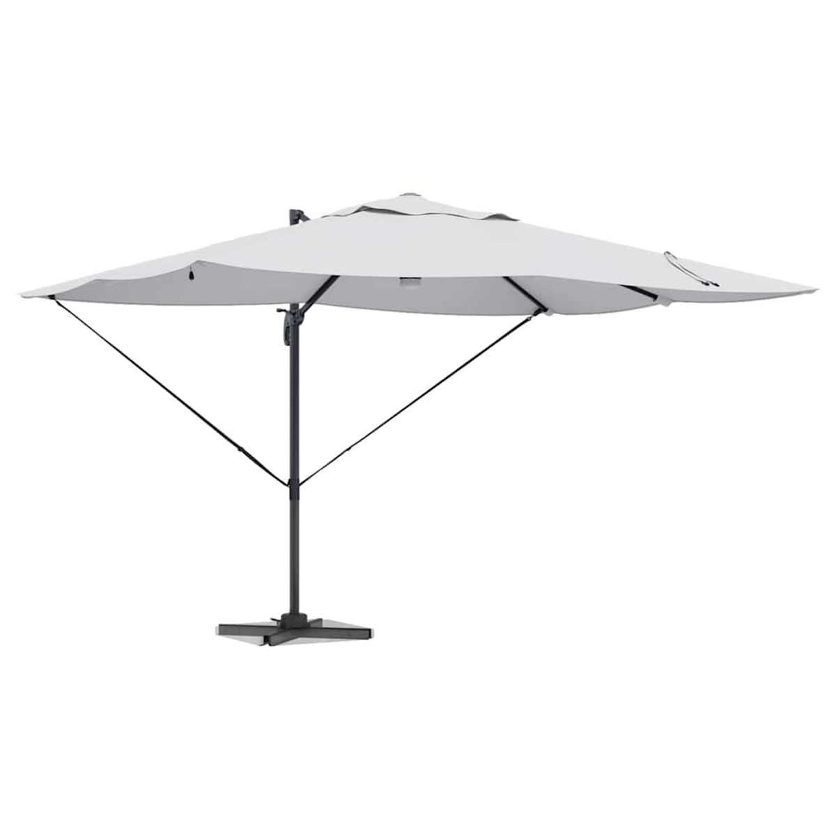 Un grande ombrellone bianco è aperto su sfondo bianco. Ha un palo e bracci di supporto neri e una base quadrata.