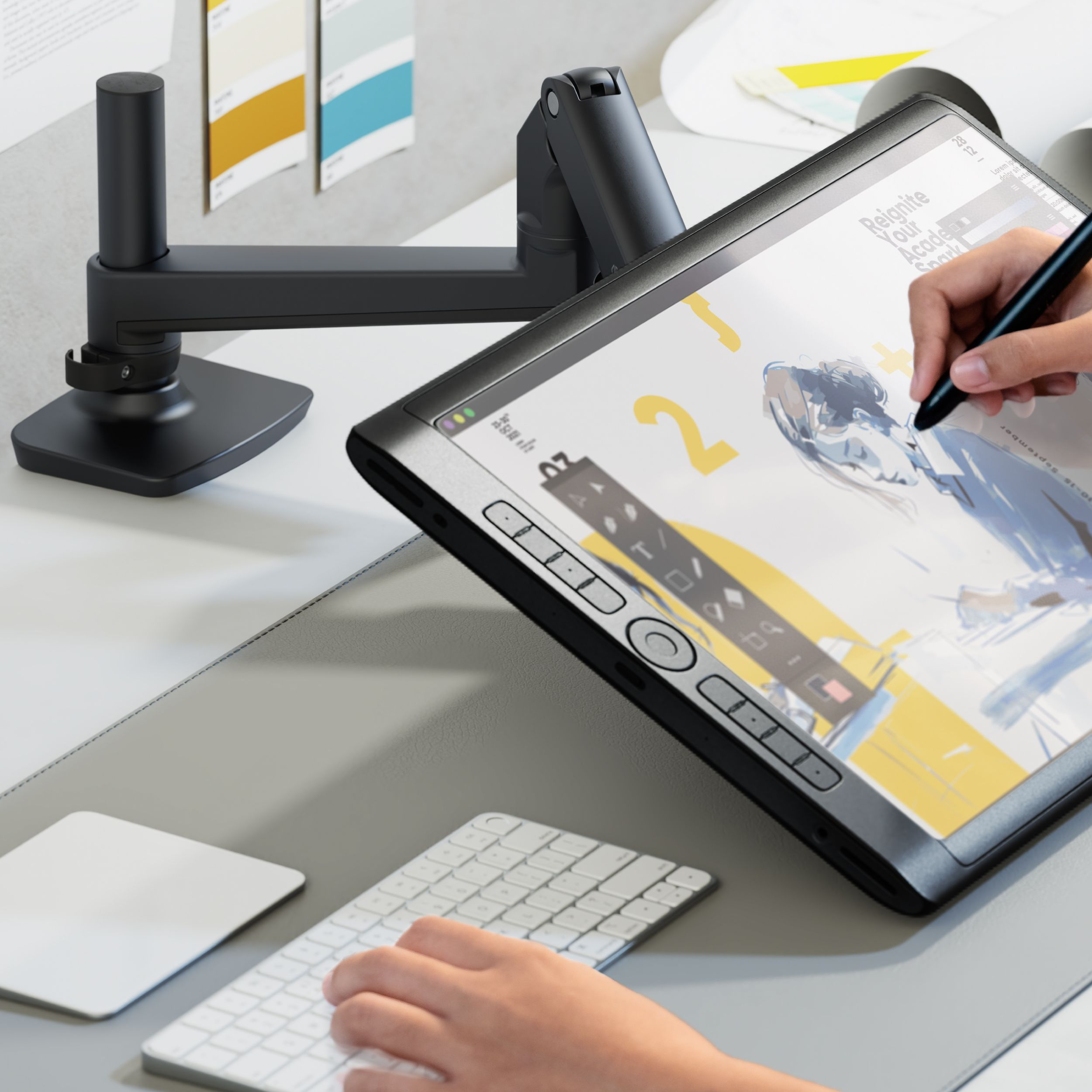 Eine Person verwendet einen Stift auf einem digitalen Zeichentablett. Eine kabellose Tastatur und Maus befinden sich auf dem Schreibtisch.