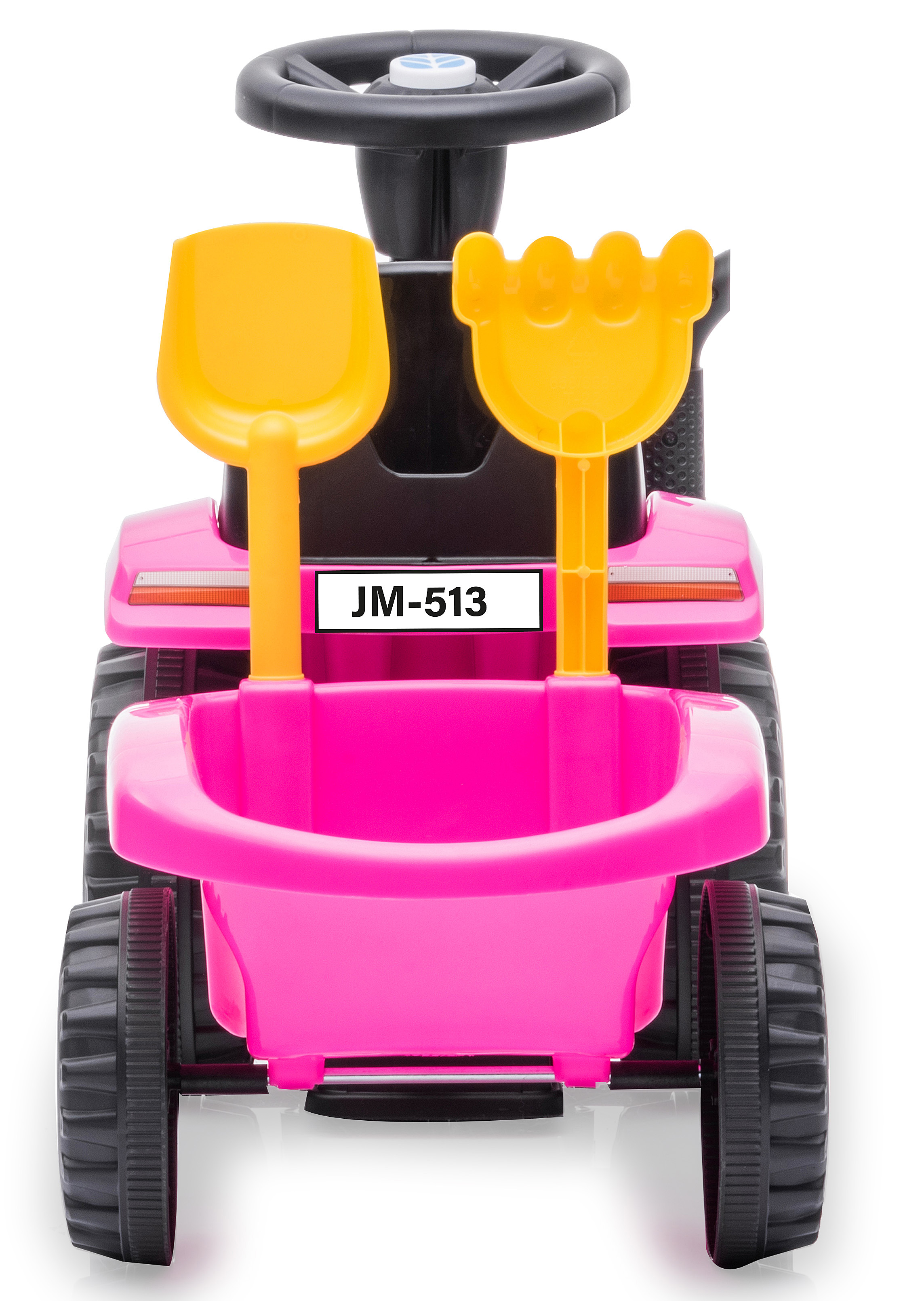 Un tractor de juguete rosa con pala y rastrillo amarillos, volante negro y ruedas negras, con fondo blanco.