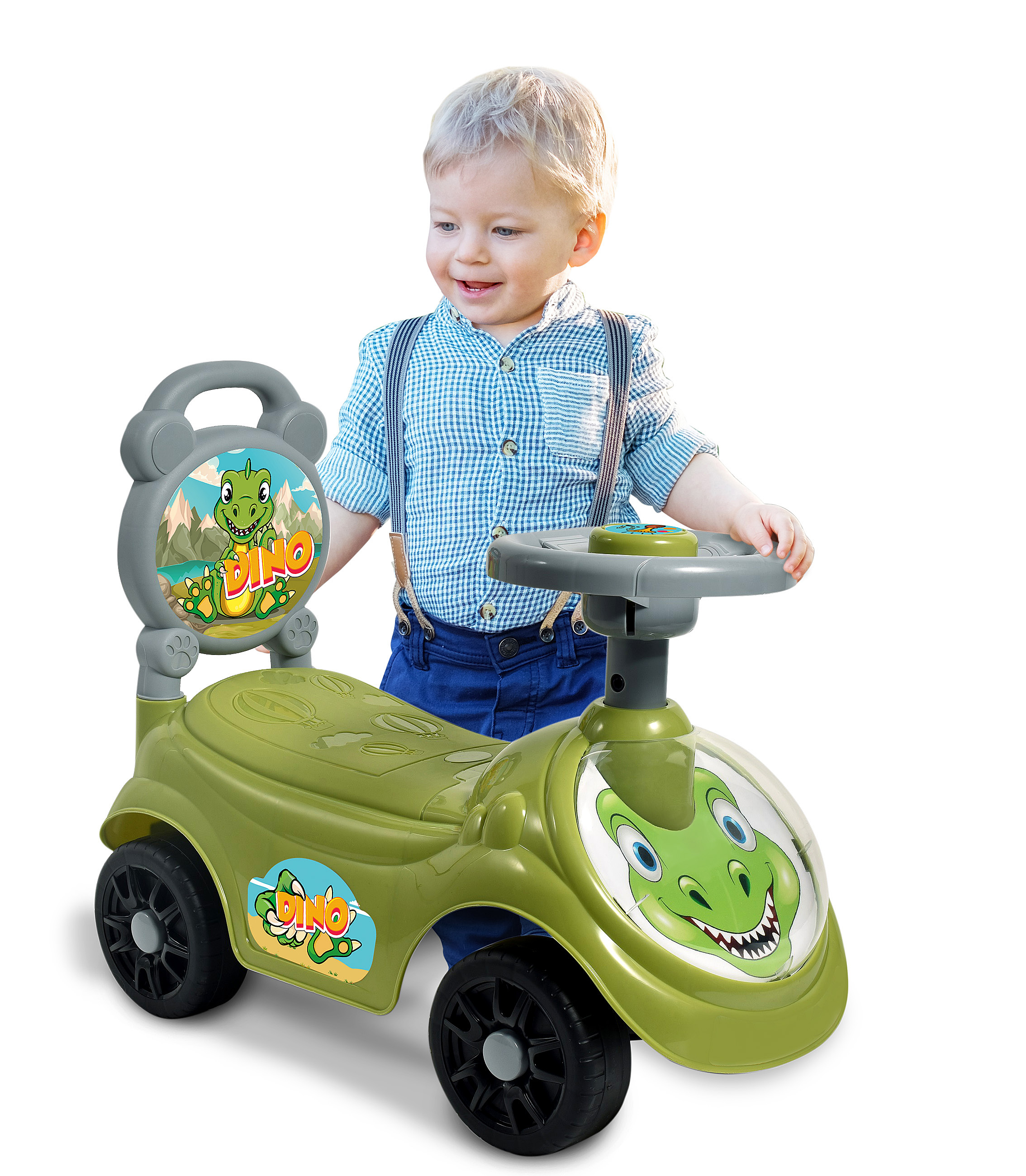 Ein lächelndes Kleinkind steht neben einem grünen Dinosaurier-Spielzeug. Der Junge trägt ein blaues Hemd mit Hosenträgern.