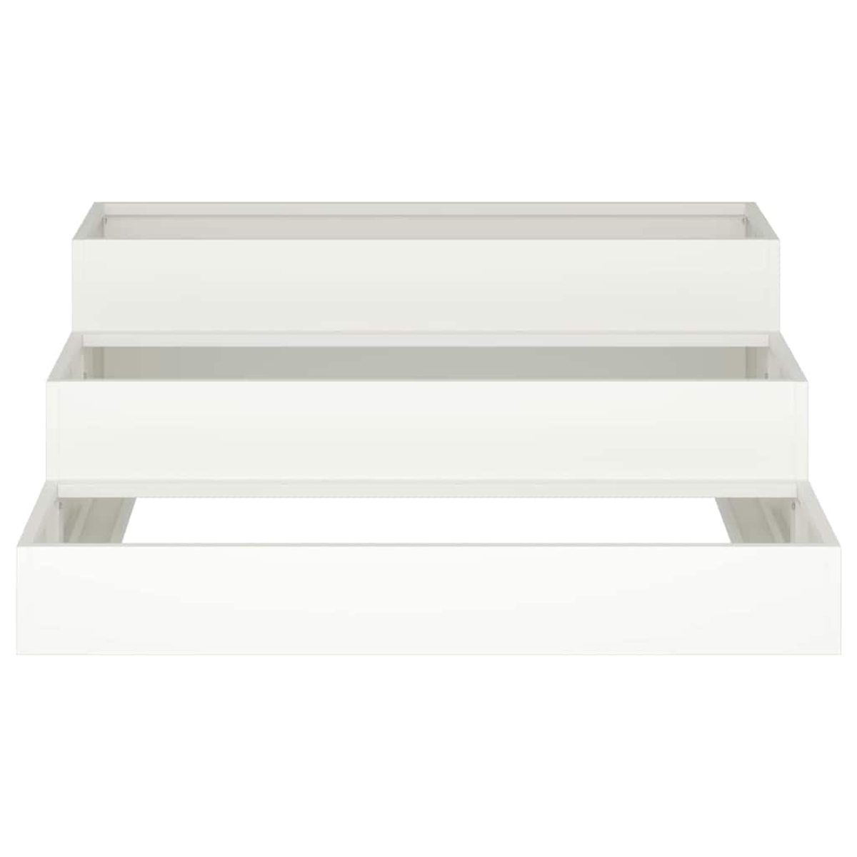 Una struttura rettangolare bianca a tre livelli, forse un mobile. Ogni livello è aperto in alto con un design semplice e pulito, fluttuante su uno sfondo bianco.