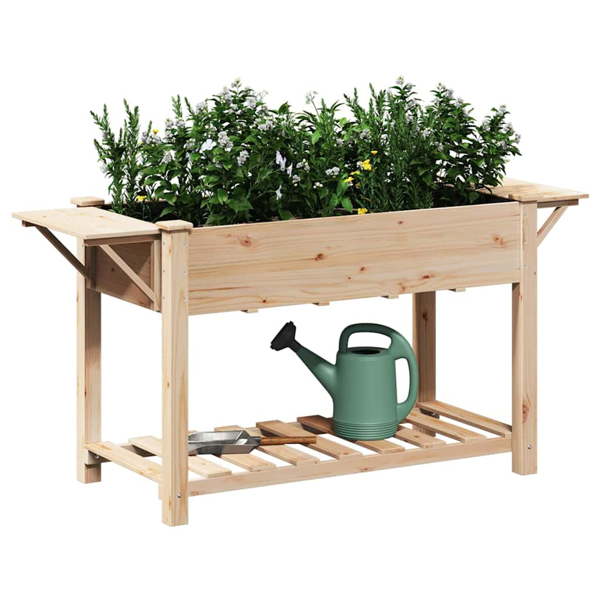 Una fioriera in legno con piante, un annaffiatoio verde e un piccolo vassoio su un ripiano inferiore.