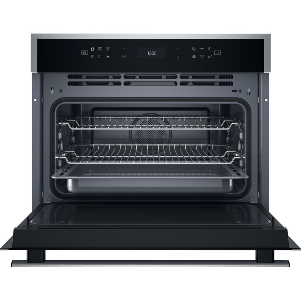 Un horno abierto muestra rejillas, una bandeja y una puerta abierta. El panel de control muestra las 12:00. Marco de acero inoxidable, vidrio negro.