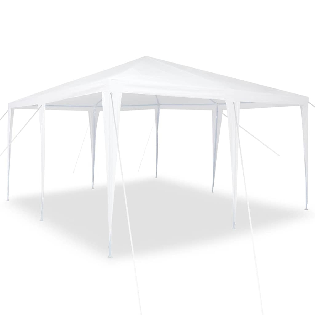 Una tenda bianca su sfondo bianco. La tenda è rettangolare e sostenuta da diversi pali.