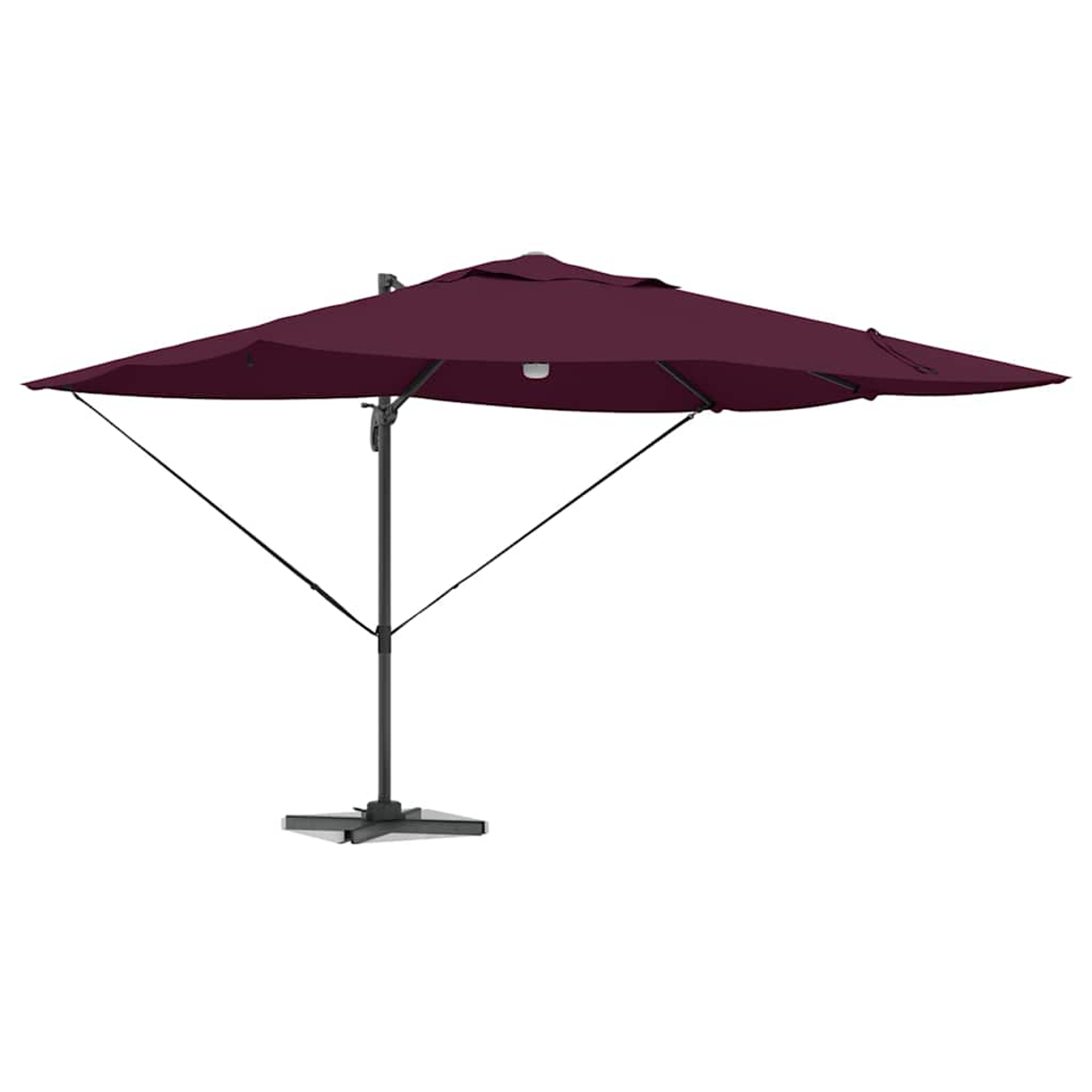 Un ombrellone da patio bordeaux è aperto, sostenuto da un palo e una base neri. Lo sfondo è bianco.