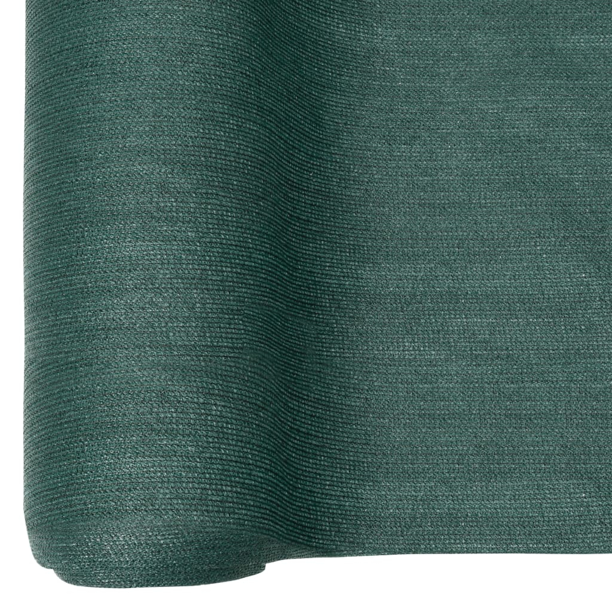 Nahaufnahme eines gerollten, strukturierten, dunkelgrünen Stoffes. Der Stoff hat ein gestricktes oder gewebtes Aussehen mit sichtbaren horizontalen Linien.