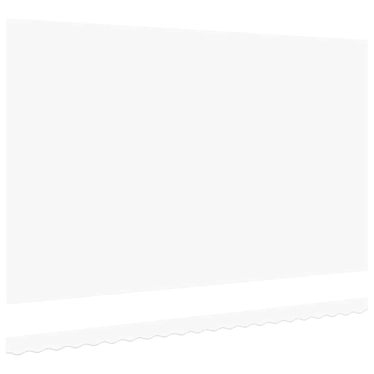 Ein überwiegend weißer Hintergrund. Am unteren Rand befindet sich ein weißes, wellenförmiges Element. Das Bild ist überwiegend weiß.