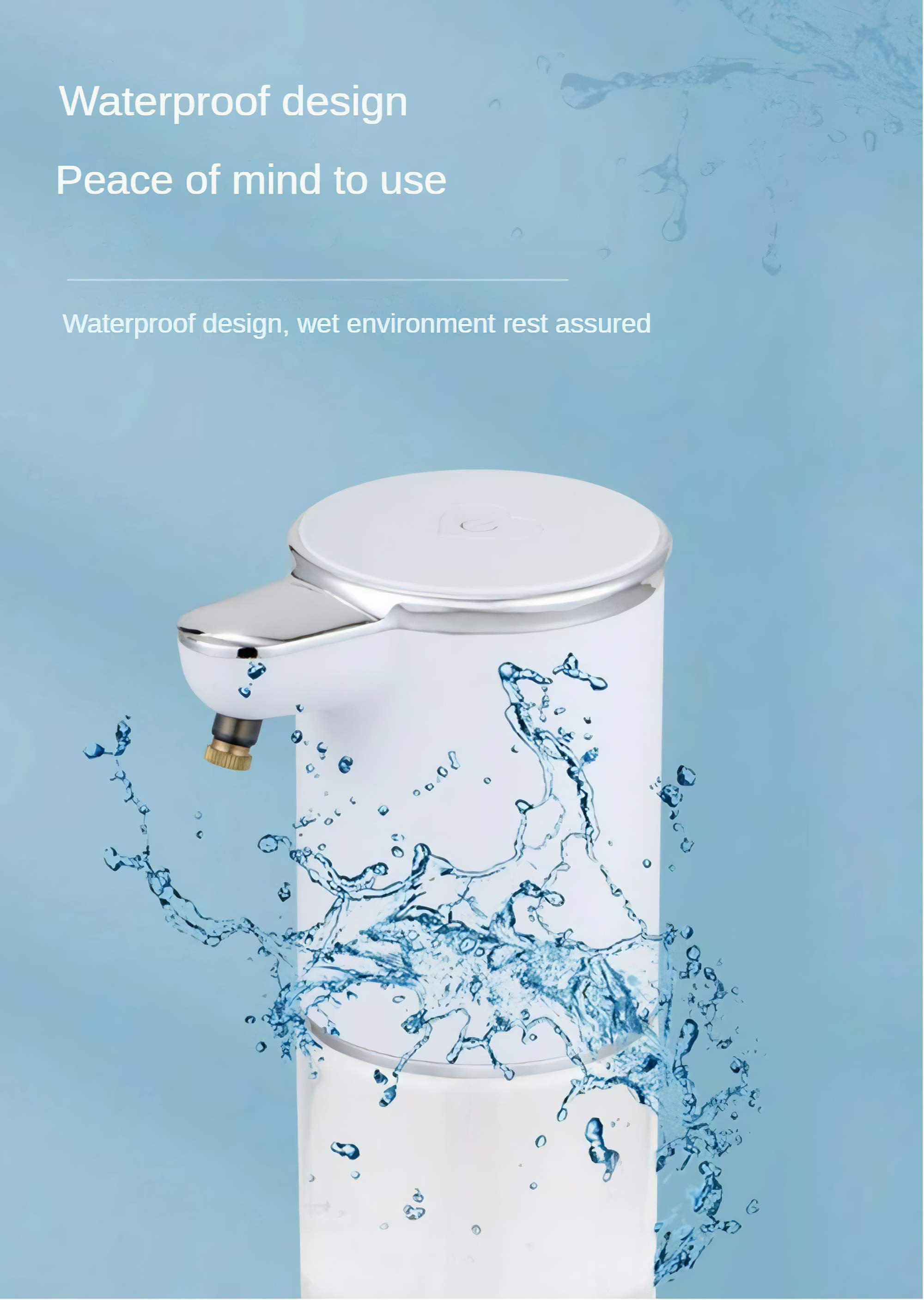 Weißer, automatischer Seifenspender mit silbernen Akzenten, Wasserspritzer und blauem Hintergrund. Text: wasserdichtes Design.