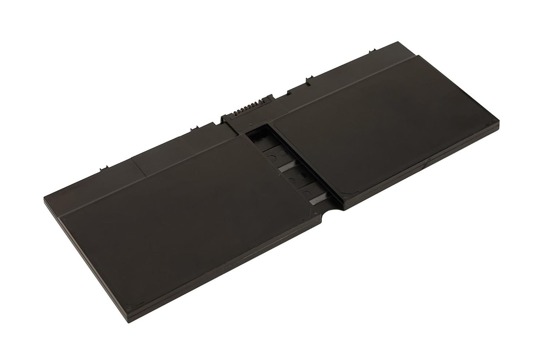 Una batteria nera per laptop su sfondo bianco. È rettangolare con vari scomparti e connettori.