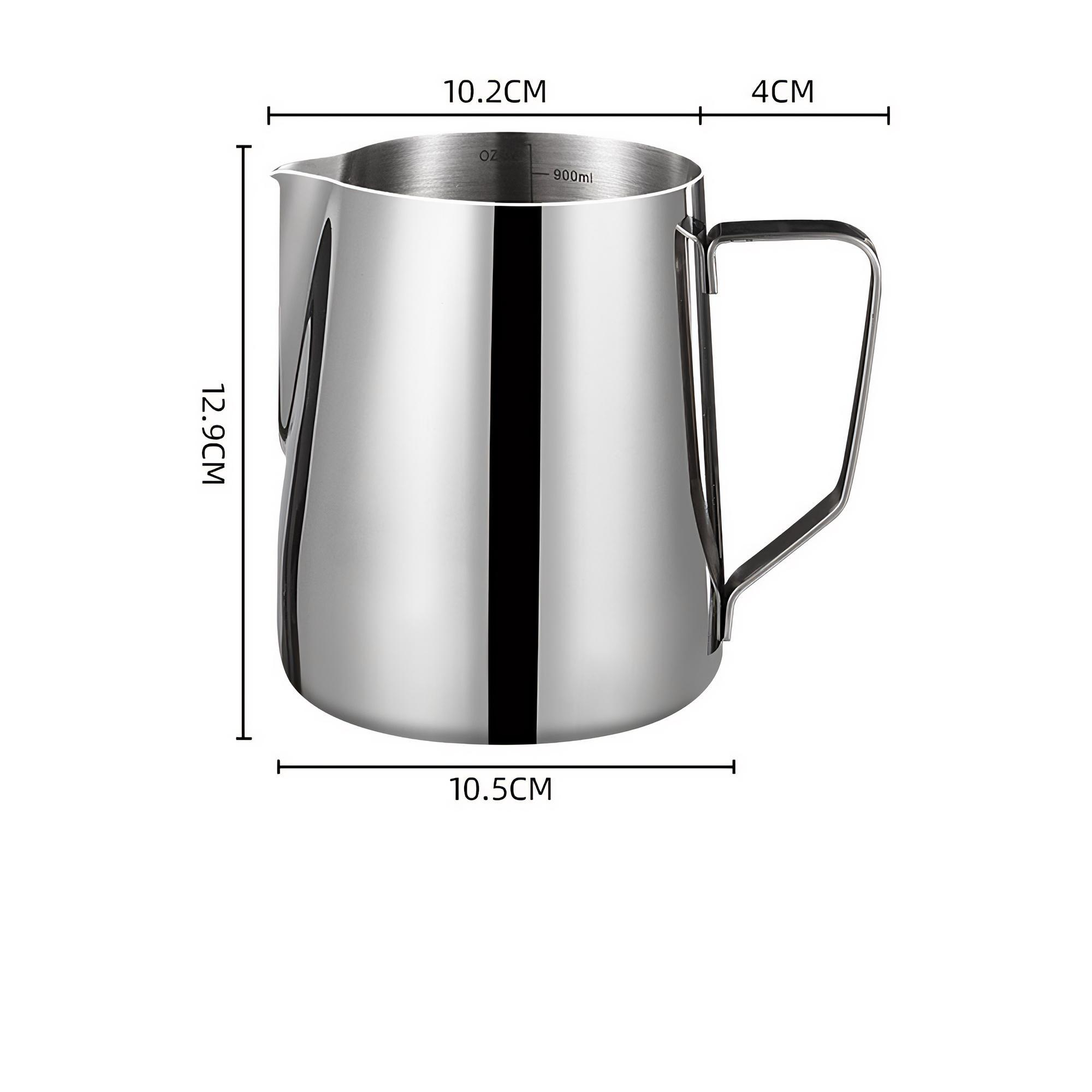 Edelstahlkrug mit Griff. Abmessungen sind beschriftet: 10,2 cm, 12,9 cm, 10,5 cm und 4 cm. Weißer Hintergrund.