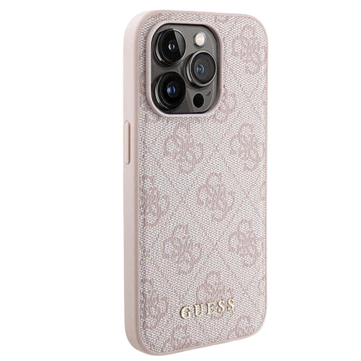Eine rosa Handyhülle mit Guess-Muster. Die Hülle hat einen Kameraausschnitt und das Guess-Logo unten.