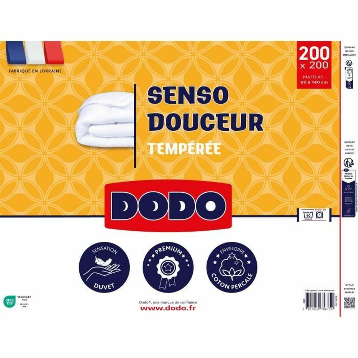 Verpackung für eine Dodo-Bettdecke. Sie enthält Text, eine gefaltete weiße Bettdecke und Logos. Farben sind Gelb, Blau, Weiß und Rot.