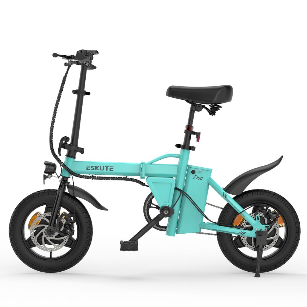 Una bicicletta elettrica Eskute F100 azzurra. Ha un sedile, pneumatici e manubrio neri. Lo sfondo è bianco.