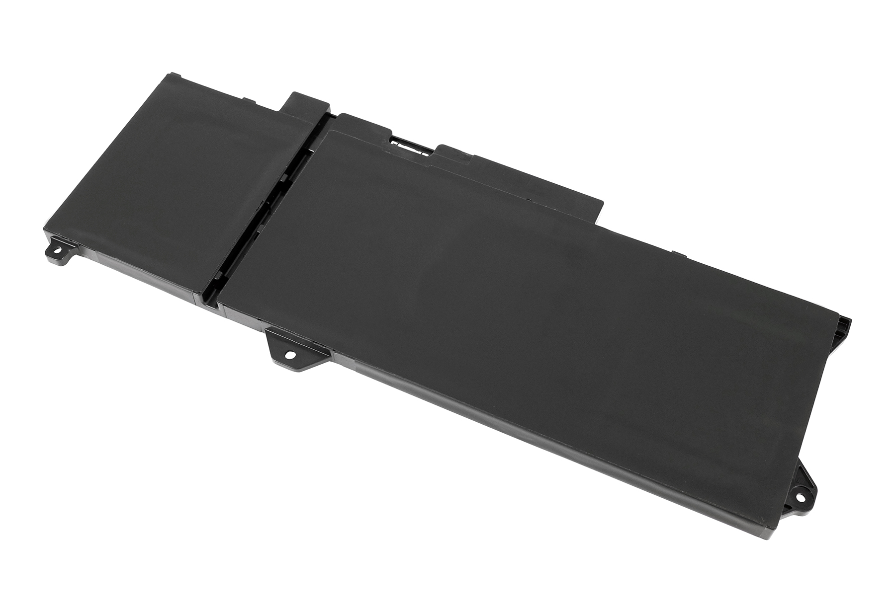 Un oggetto rettangolare nero, probabilmente un pacco batteria, giace su sfondo bianco. Ha diversi scomparti e fori di montaggio.