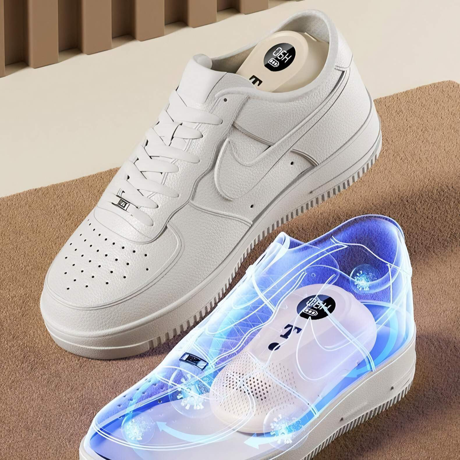 Weißer Nike Air Force 1 Schuh mit Schuh-Trockner darin und einem transparenten Schuh mit blauem Lichteffekt. Brauner Hintergrund.