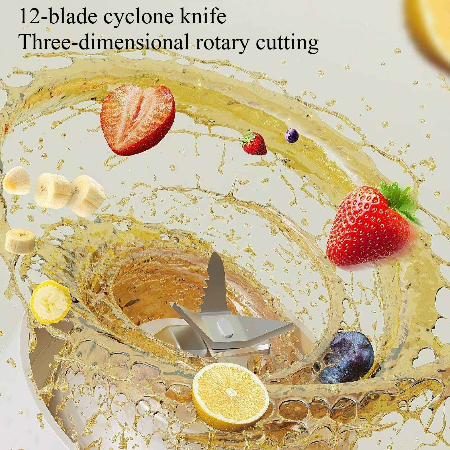 Ein Mixer mit 12-Klingen-Messer schneidet Früchte. Erdbeeren, Bananen und Zitronen sind sichtbar mit Saftspritzern.