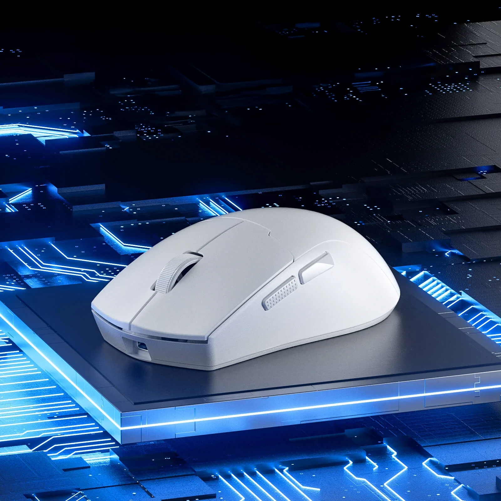 Un mouse wireless bianco su una superficie scura con motivi di circuiti illuminati di blu sullo sfondo.