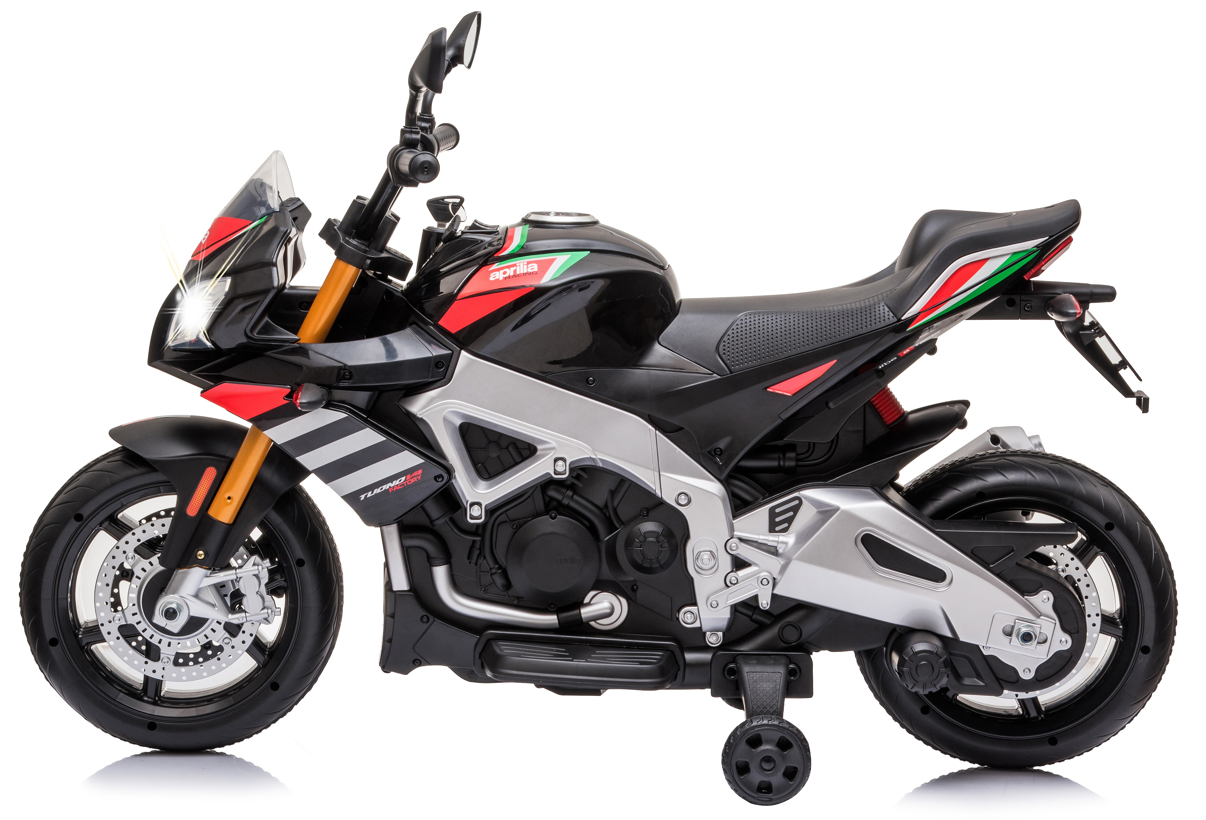 Motocicleta de juguete negra y plateada con horquillas naranjas, detalles rojos y verdes y ruedines. Contra un fondo blanco.