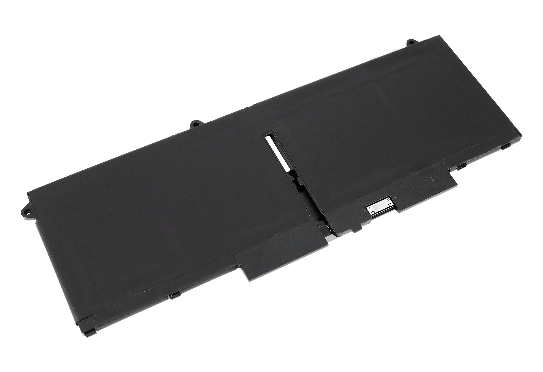 Una batteria per laptop rettangolare nera è isolata su sfondo bianco. Ha una forma rettangolare con una sezione ritagliata e connettori.