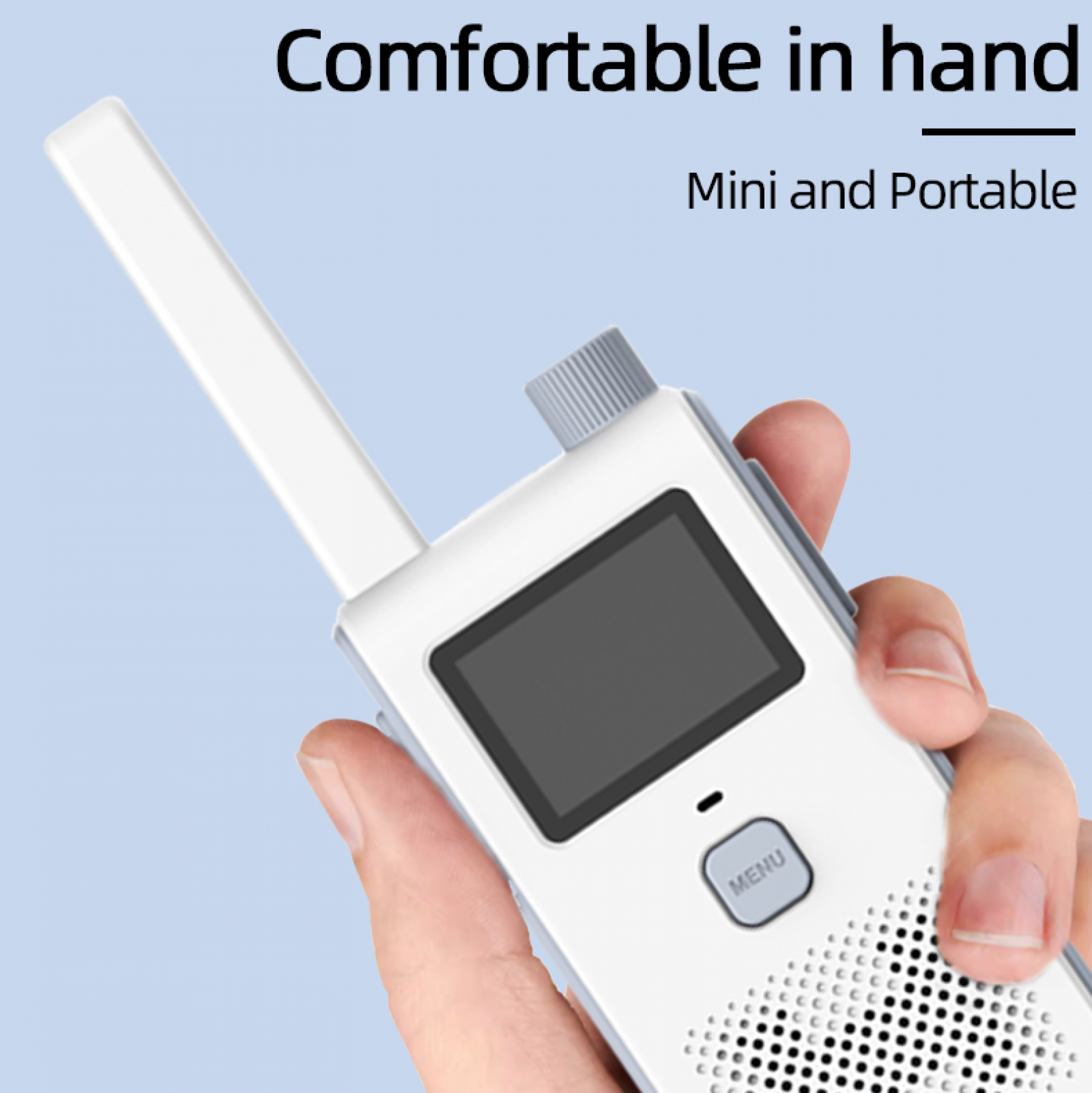 Ein weißes Walkie-Talkie wird in der Hand gehalten. Es hat einen Bildschirm, eine Antenne und eine „MENU“-Taste. Der Hintergrund ist hellblau.
