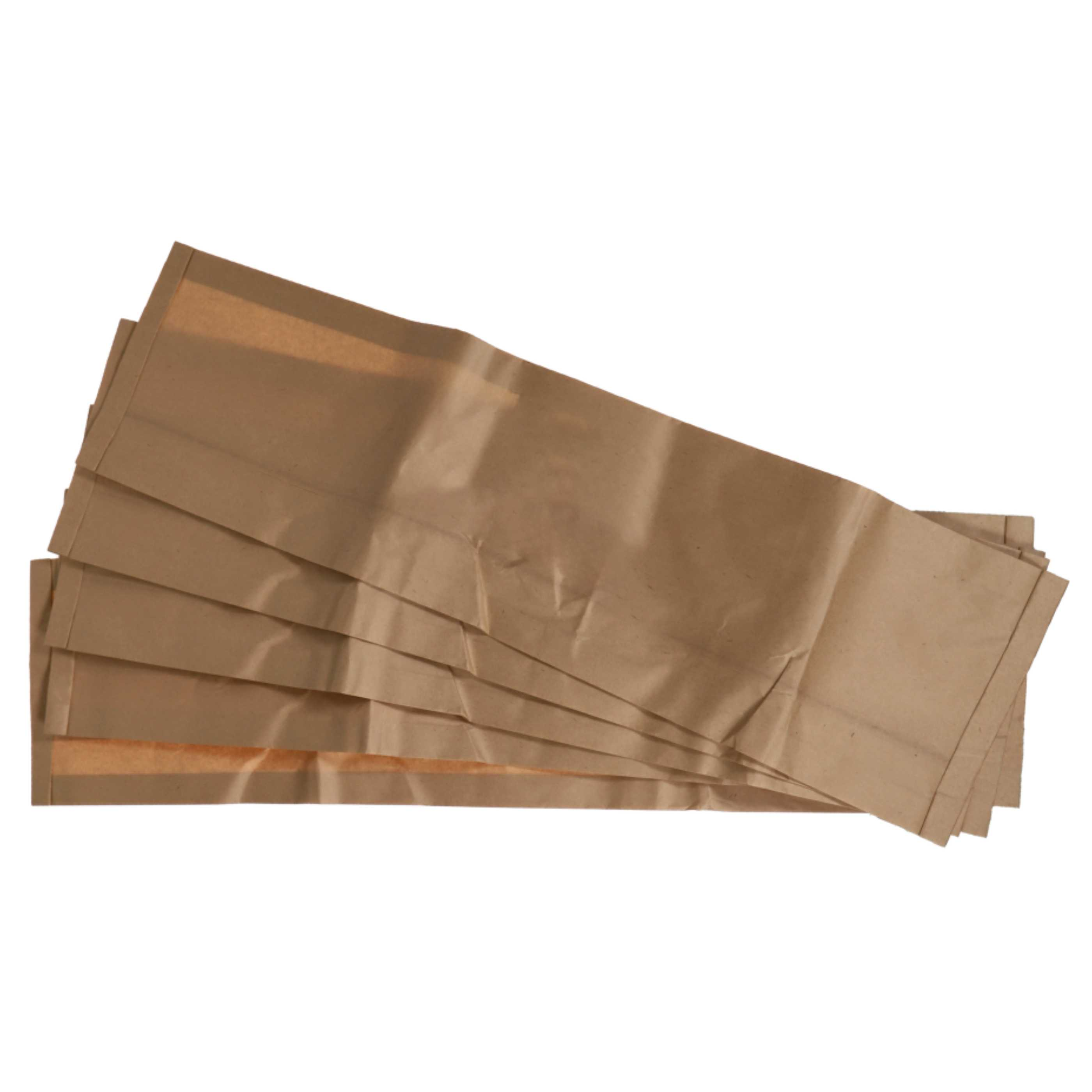 Mehrere braune Papiertüten sind übereinander gestapelt und überlappen sich leicht. Der Hintergrund ist weiß.