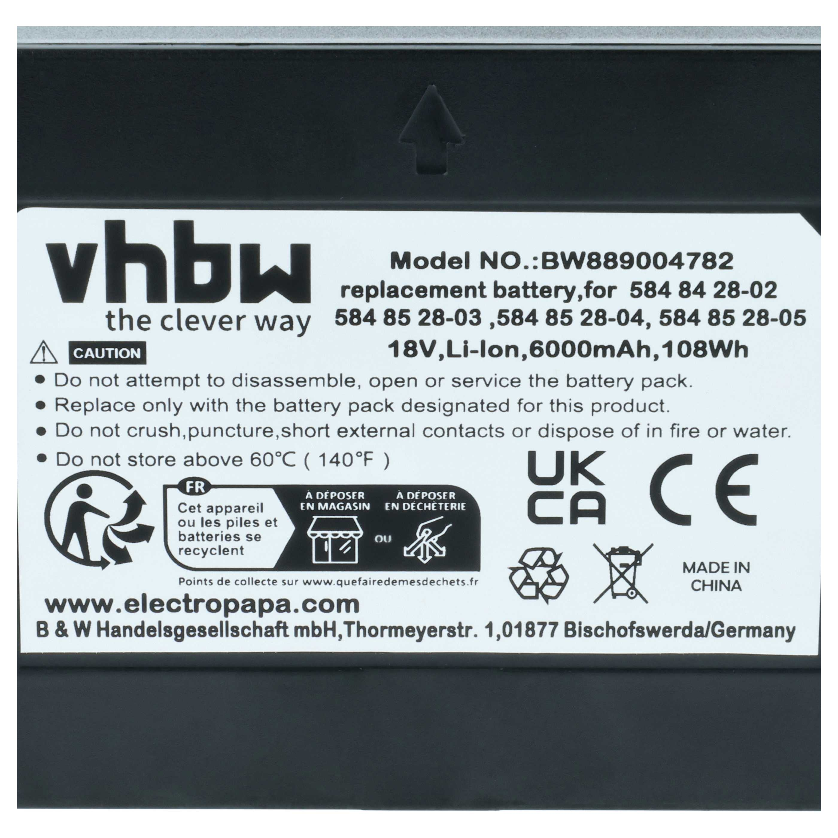 Ein Batterieetikett mit Text, Warnhinweisen und Recycling-Symbolen. Es hat die Marke 'vhbw', Modell und technische Daten.