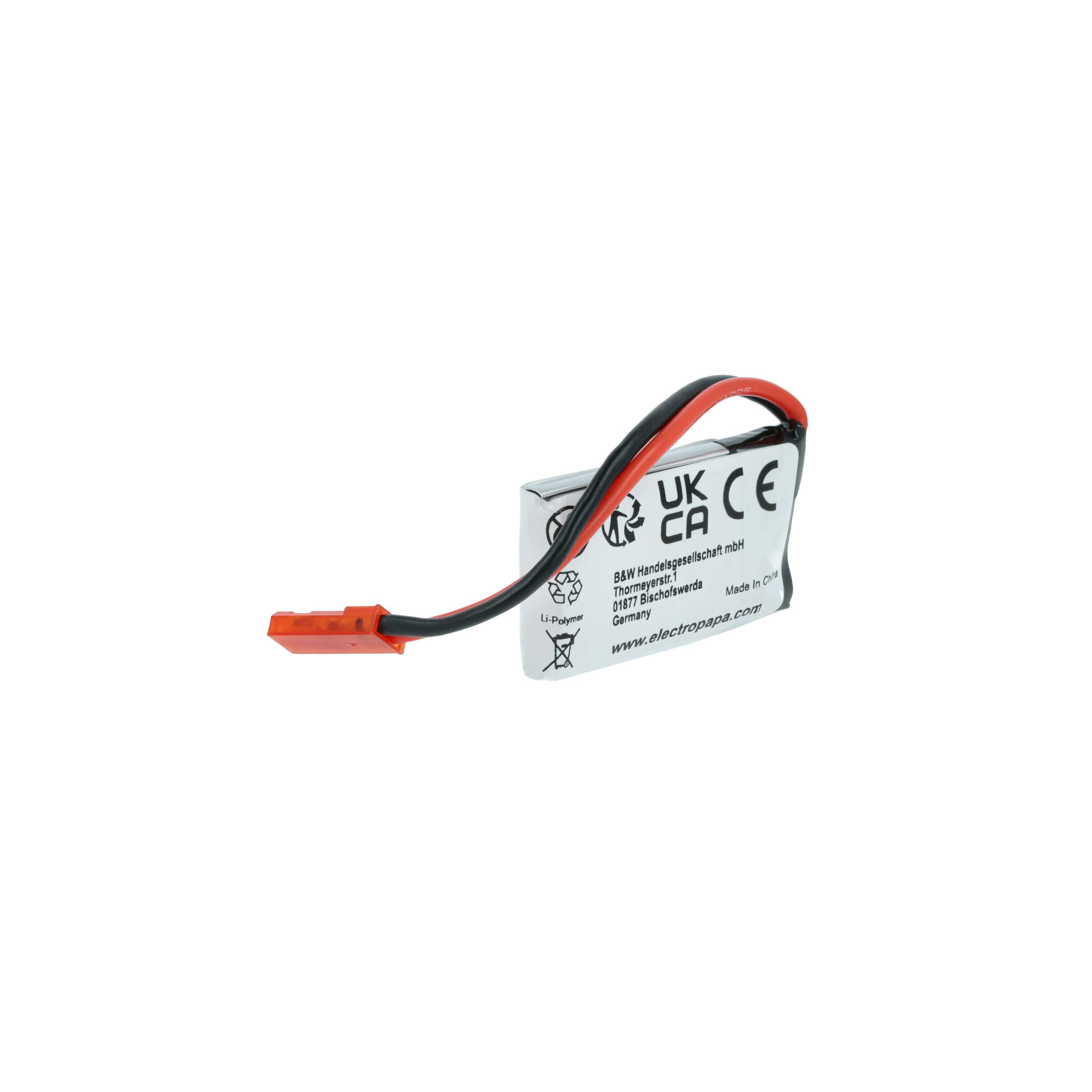 Ein kleiner Akku mit roten und schwarzen Drähten und einem orangefarbenen Stecker. Der Akku hat Text aufgedruckt.