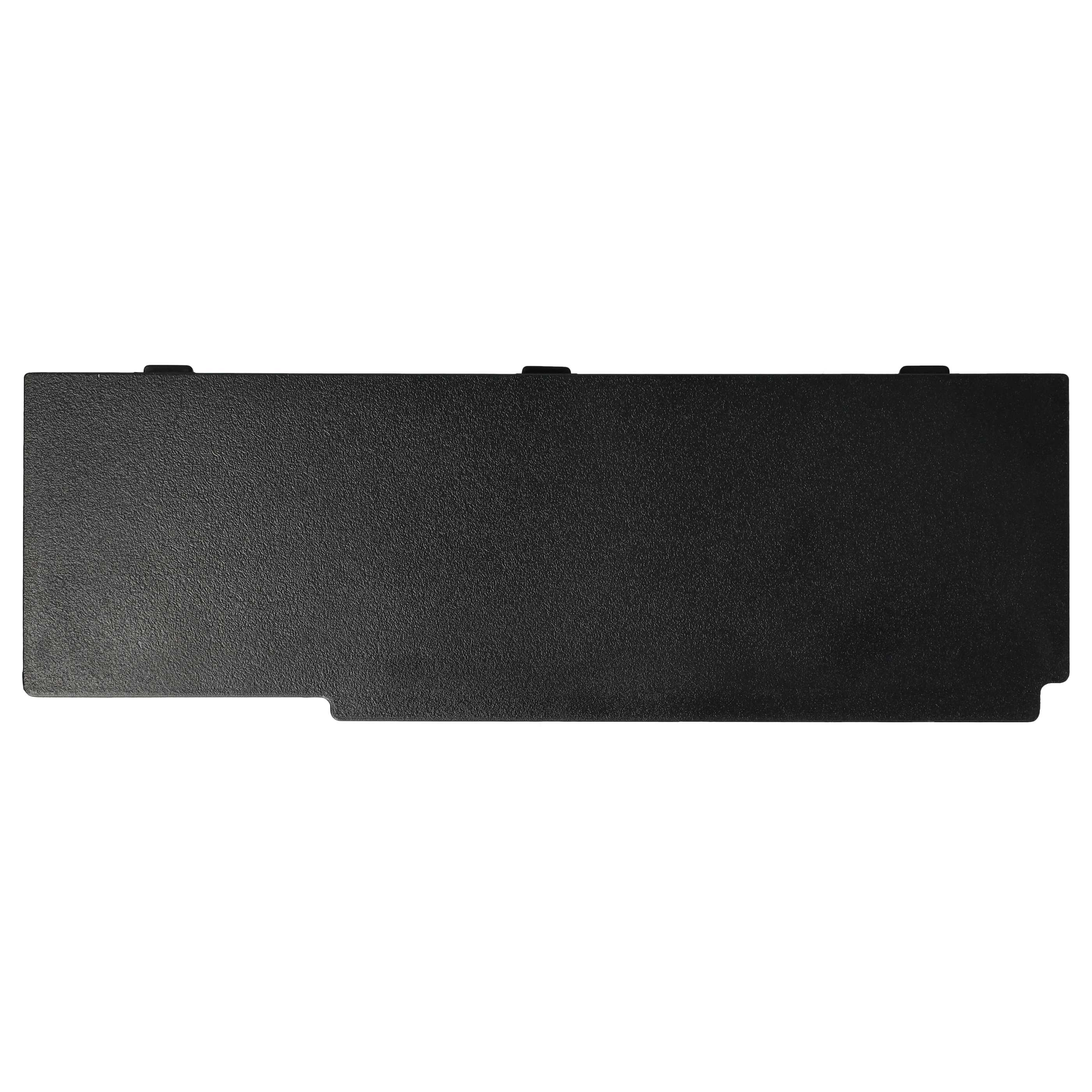 Ein schwarzer Laptop-Akku mit strukturierter Oberfläche vor weißem Hintergrund.