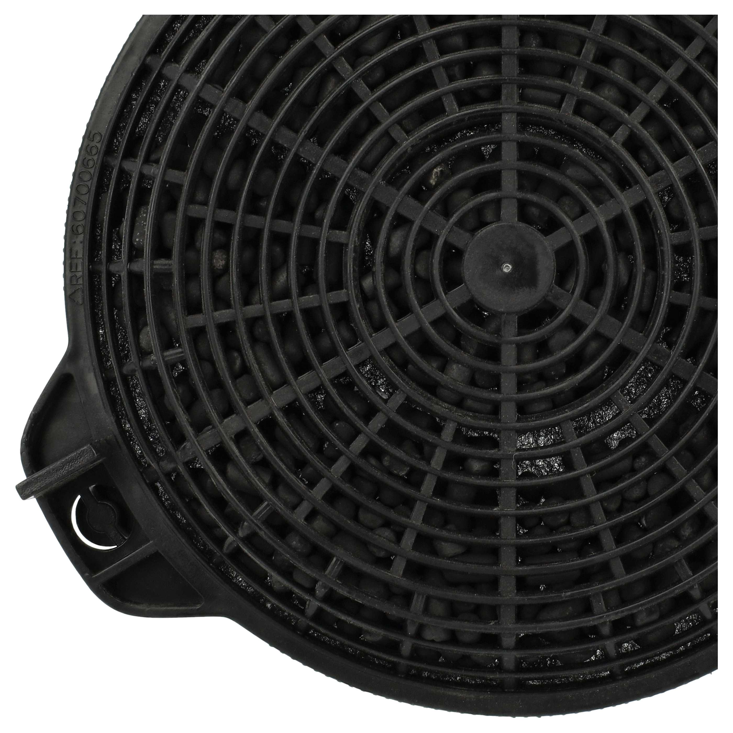 Schwarzer kreisförmiger Filter mit Gittermuster, gefüllt mit kleinen, dunklen Granulaten. Der Filter hat abgerundete Kanten.