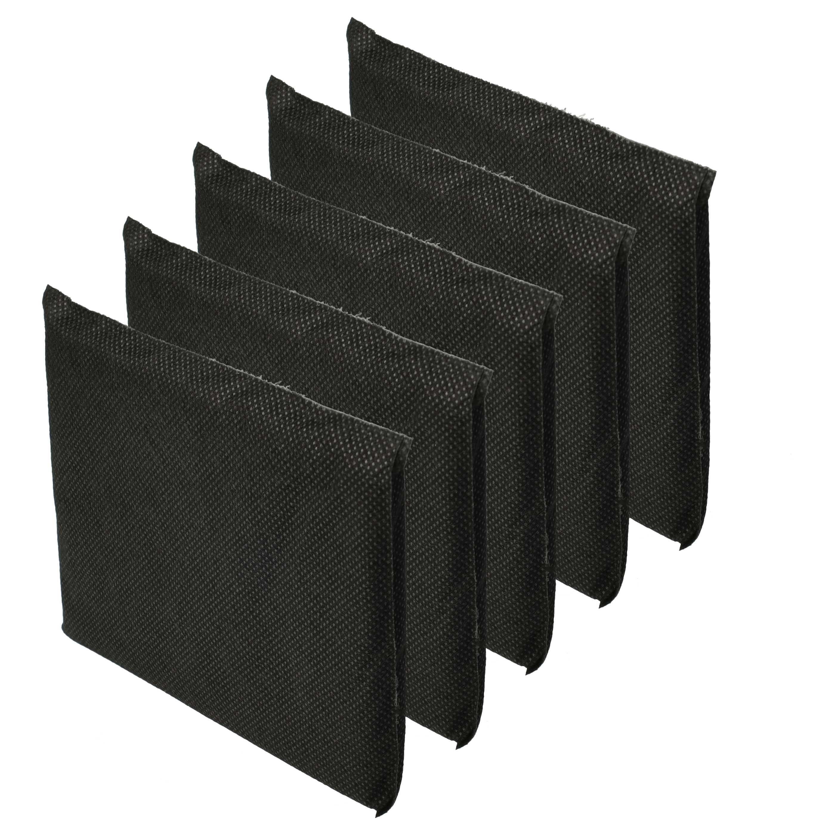 Fünf schwarze Stoffstücke sind diagonal angeordnet und überlappen sich. Sie befinden sich auf weißem Hintergrund.