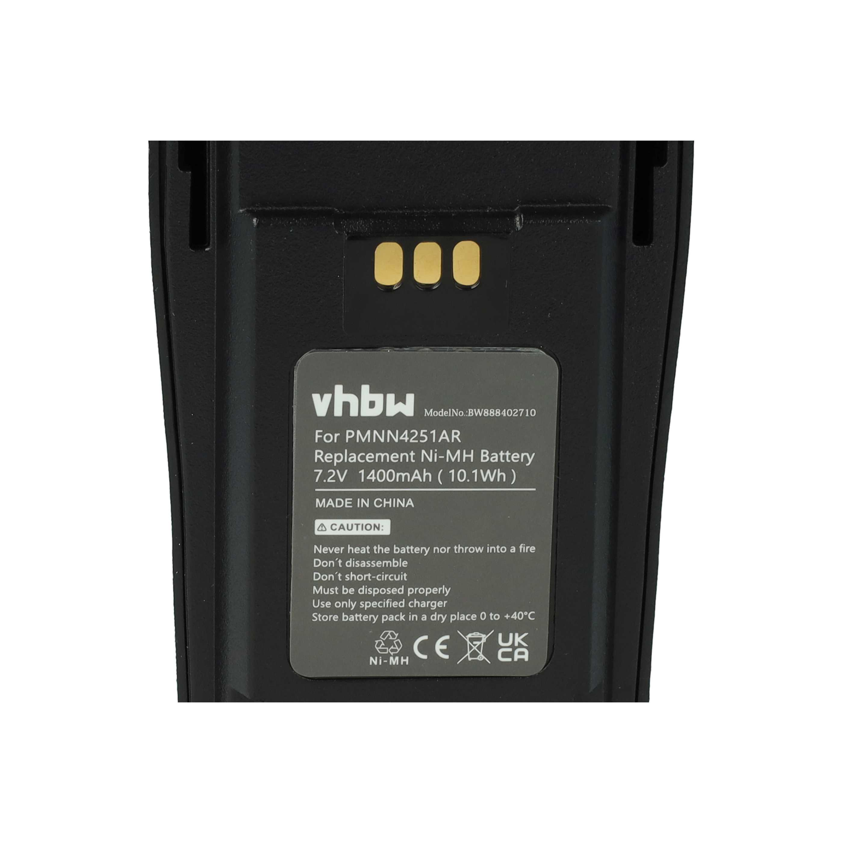 Ein schwarzer Akku mit Text. Er lautet 'vhbw Replacement Ni-MH Battery'. Er enthält Sicherheitshinweise und CE/UKCA-Zeichen.