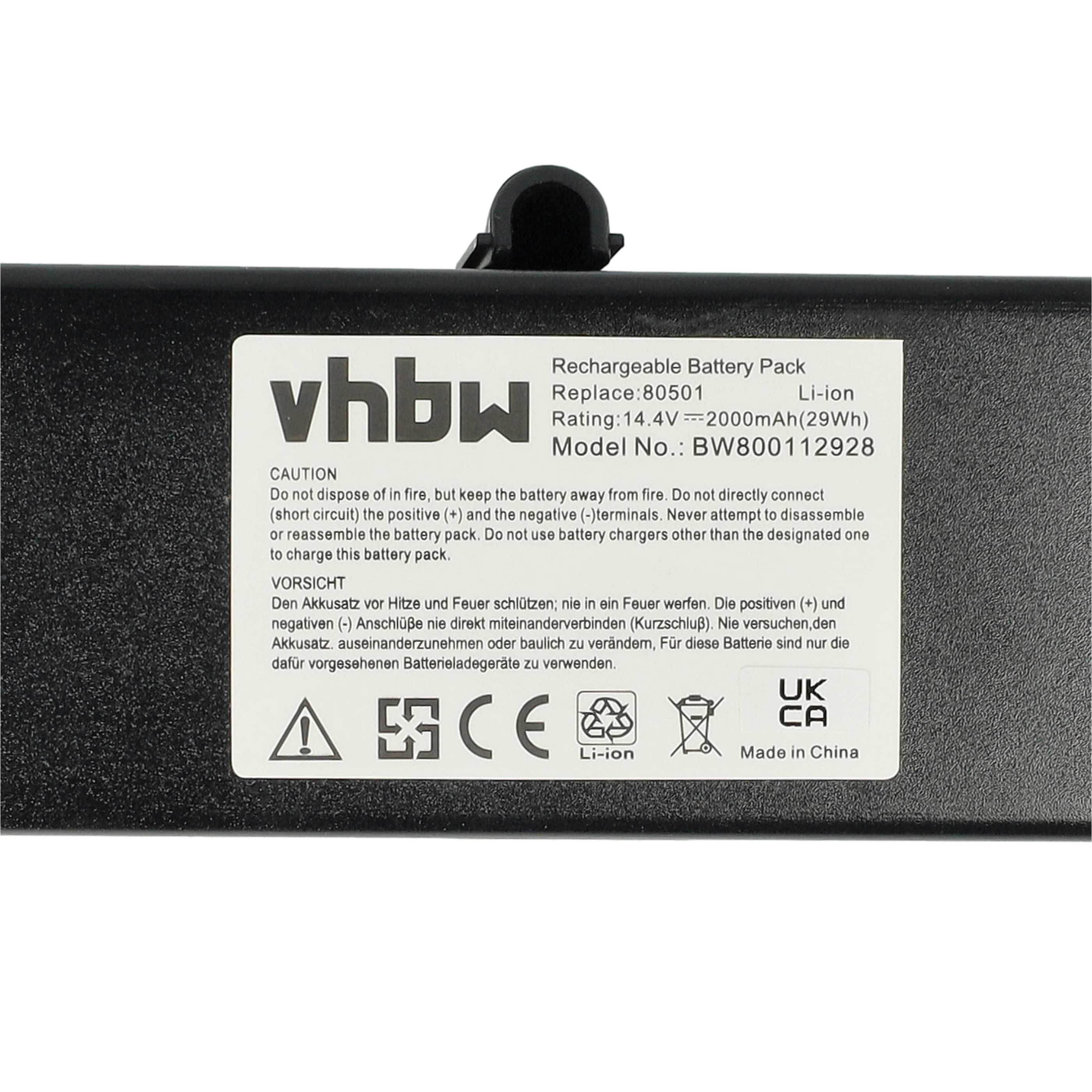 Ein schwarzes Akkupack mit weißen Etiketten, Warnhinweisen und Spezifikationen. Es zeigt das 'vhbw'-Logo und Produktinformationen.