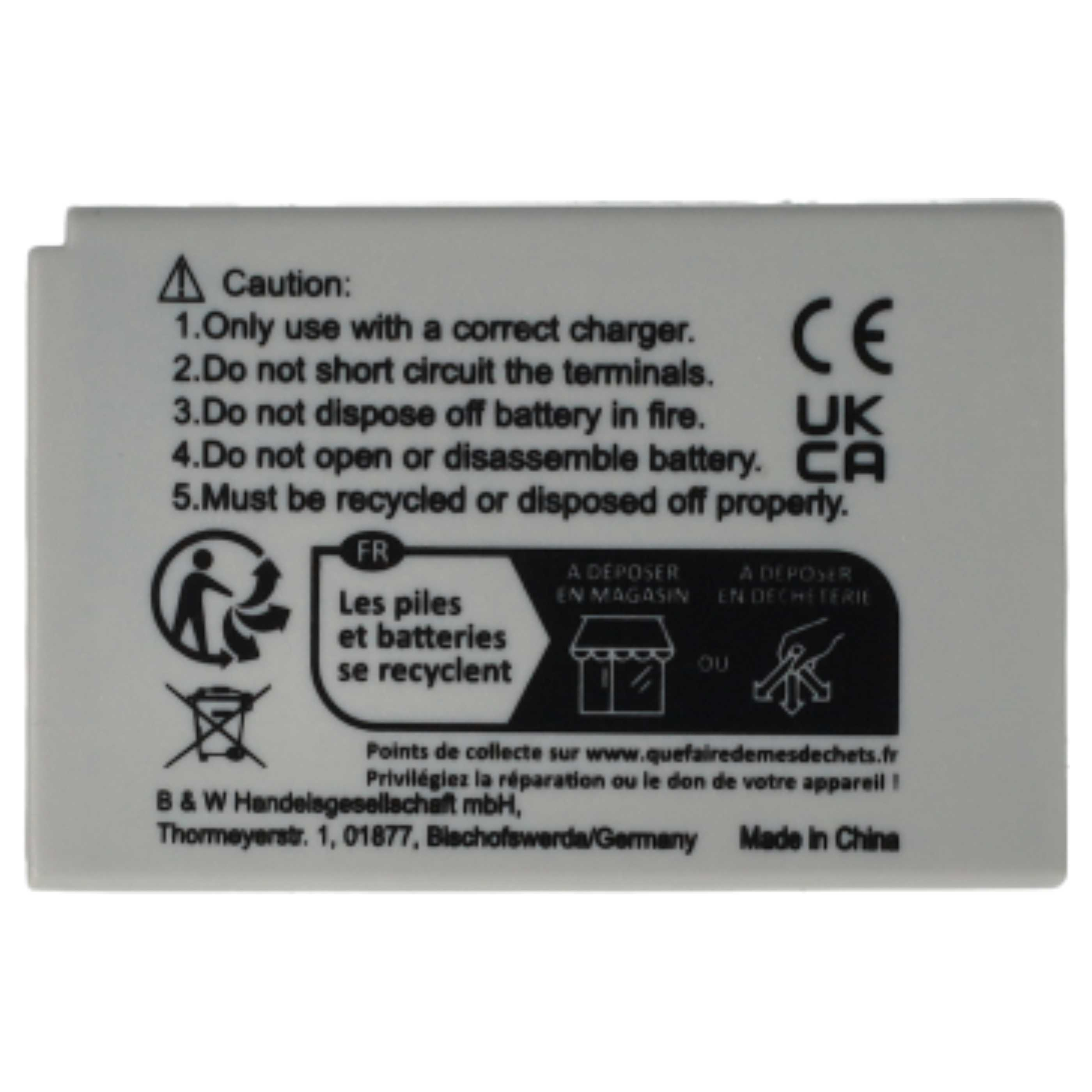 Ein weißes Etikett enthält Warnhinweise, Recycling-Symbole und CE/UK/CA-Zeichen. Der Text lautet 'Made in China'.