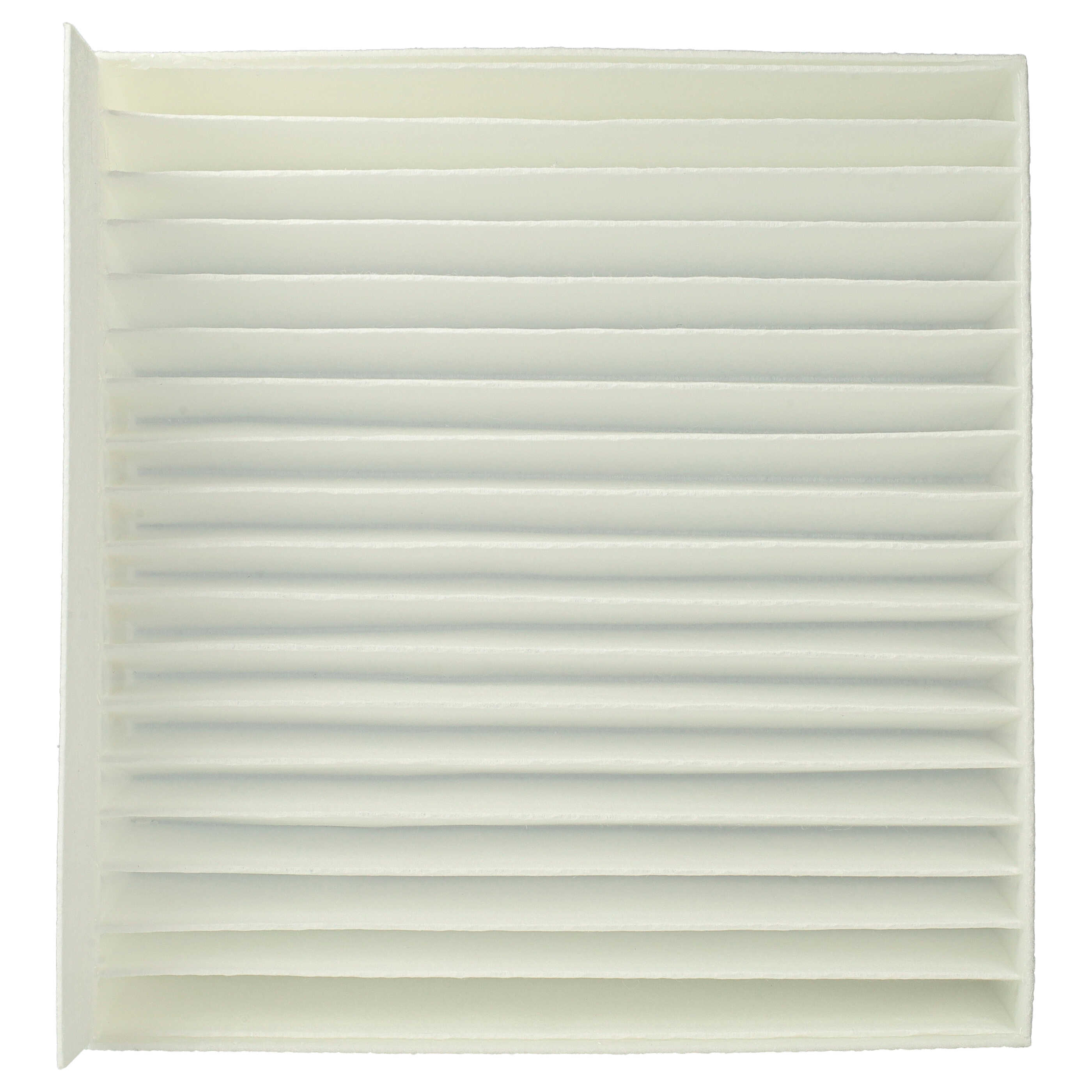 Ein weißer, rechteckiger Luftfilter mit vielen horizontalen, hell gefärbten, gefalteten Schichten, vor weißem Hintergrund.