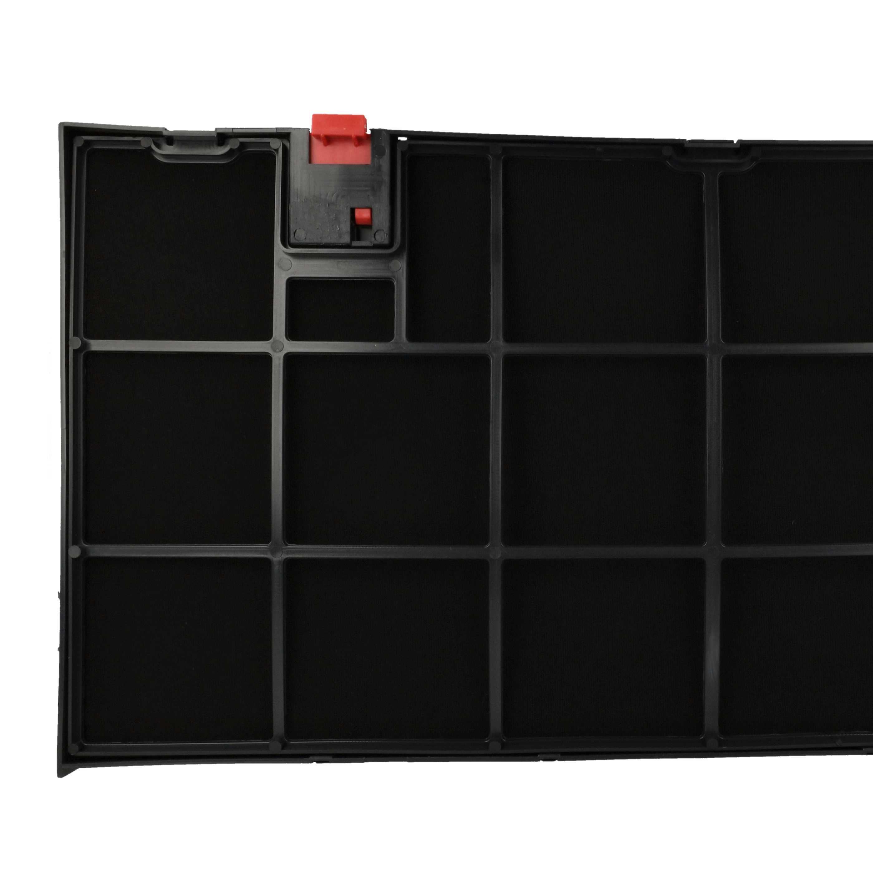 Ein schwarzer Luftfilter mit Gittermuster, einem roten Griff und einem schwarzen Rahmen ist auf weißem Hintergrund sichtbar.