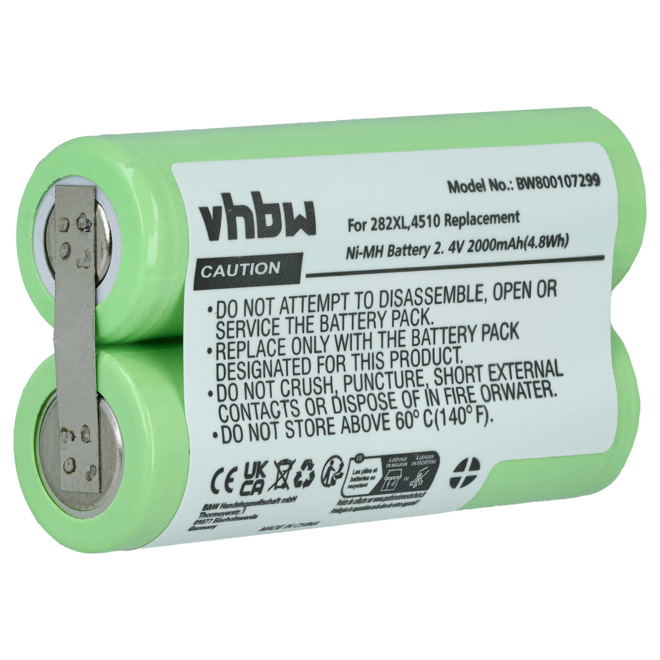 Zwei zylindrische grüne Batterien mit weißem Etikett. Das Etikett hat schwarzen Text mit Warnhinweisen und Batteriespezifikationen.