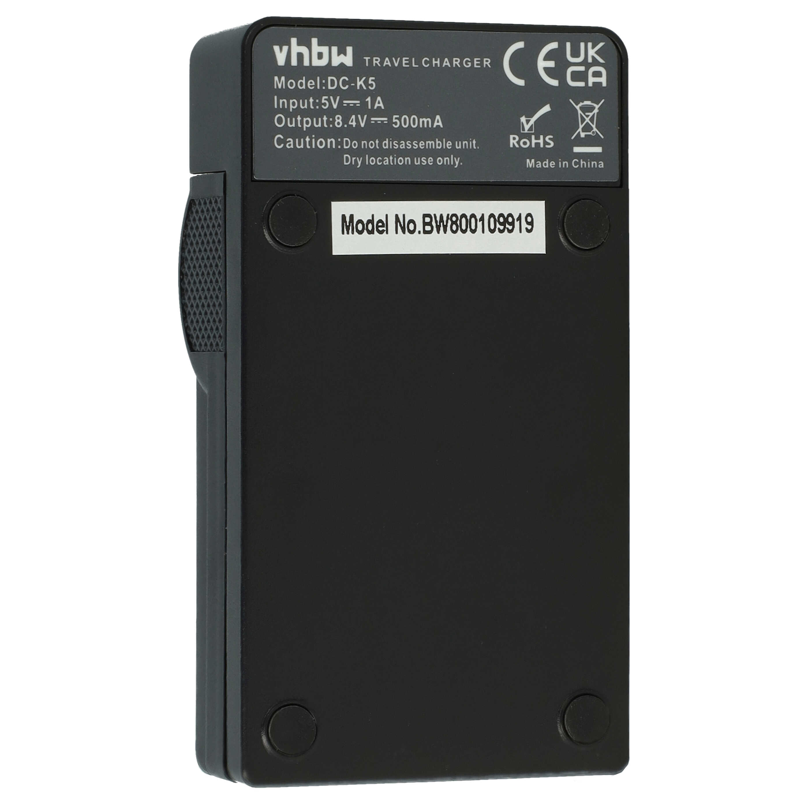 Schwarzes Reisegerät mit Text: vhbw, Modell: DC-K5, Eingang: 5V=1A, Ausgang: 8,4V=500mA. CE, UKCA, RoHS Symbole.