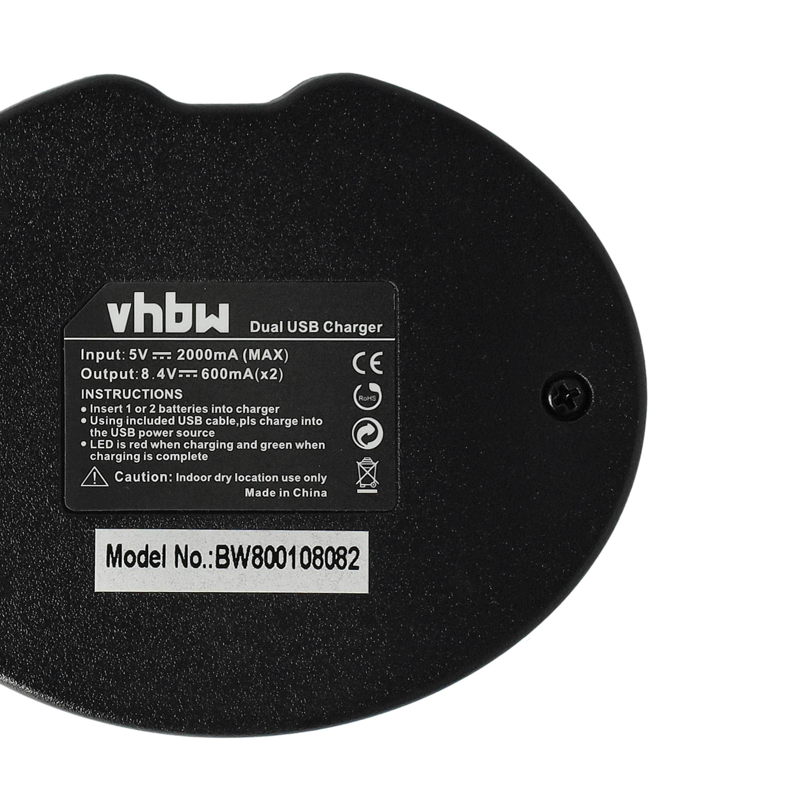 Ein schwarzes Dual-USB-Ladegerät mit weißem Text. Details umfassen Eingangs-/Ausgangsspezifikationen, Anweisungen und Modellnummer.