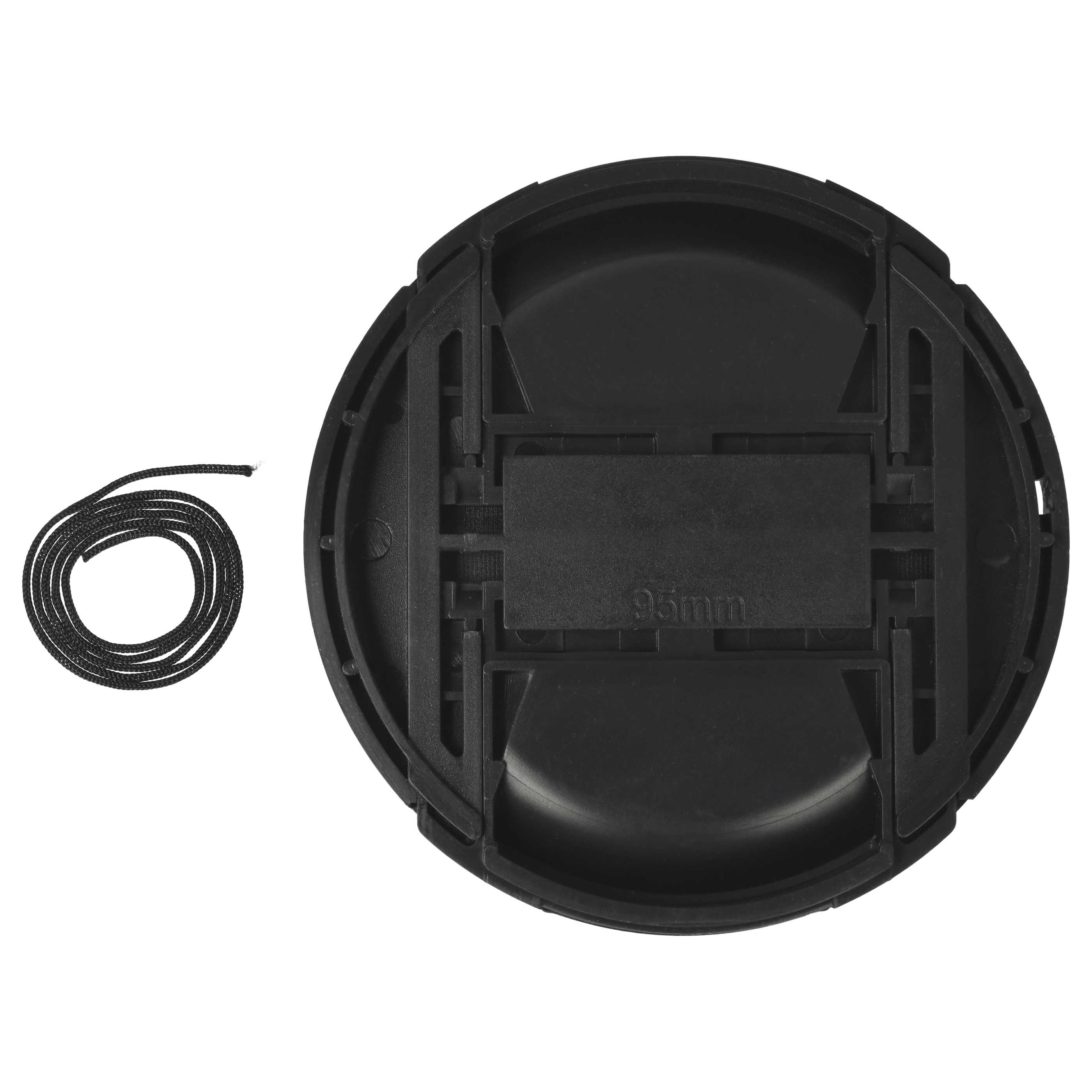 Eine schwarze Objektivkappe mit einer 95-mm-Markierung und einer schwarzen Schnur auf weißem Hintergrund.