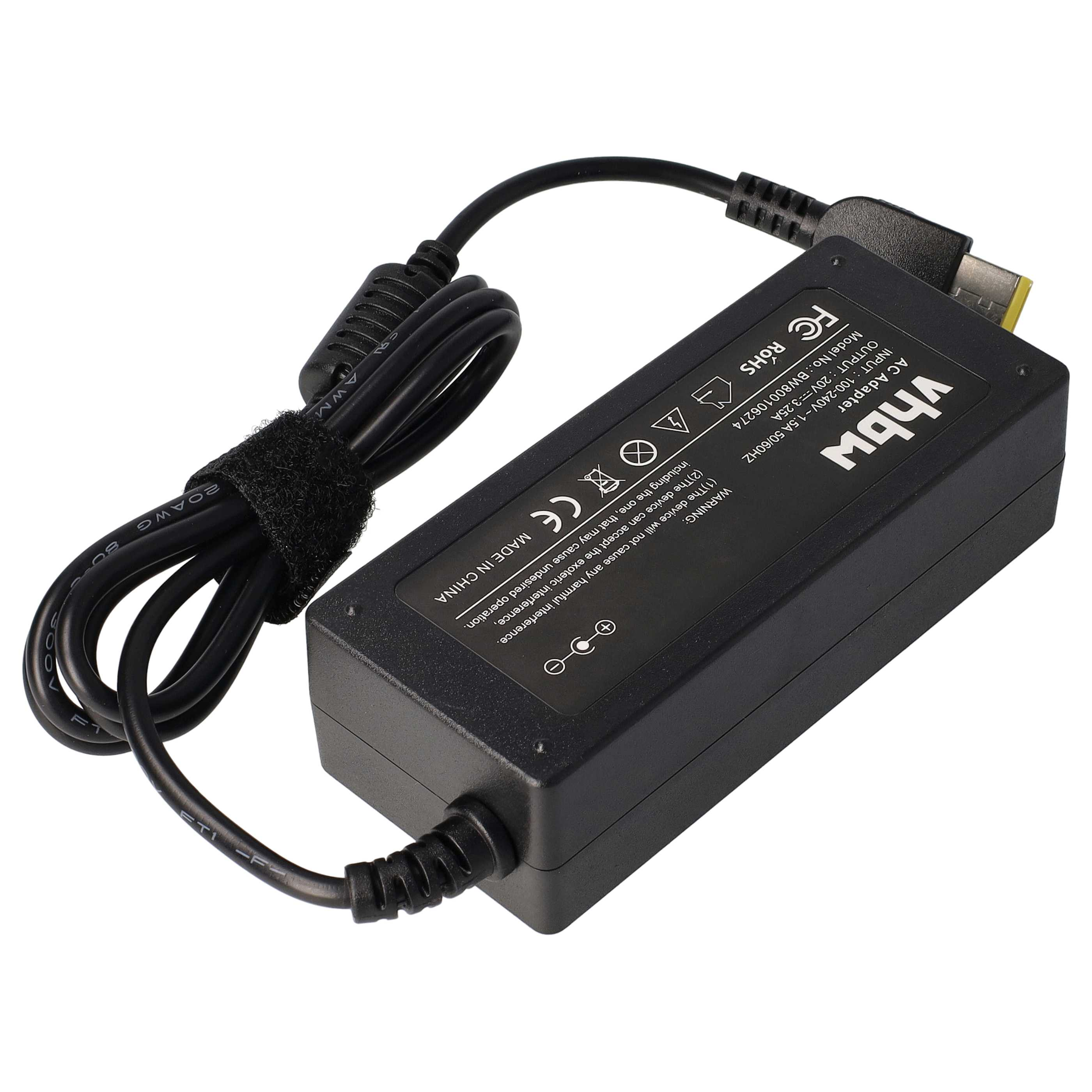 Schwarzes Laptop-Netzteil mit schwarzem Kabel, Klettband und Produktinformationsetiketten.