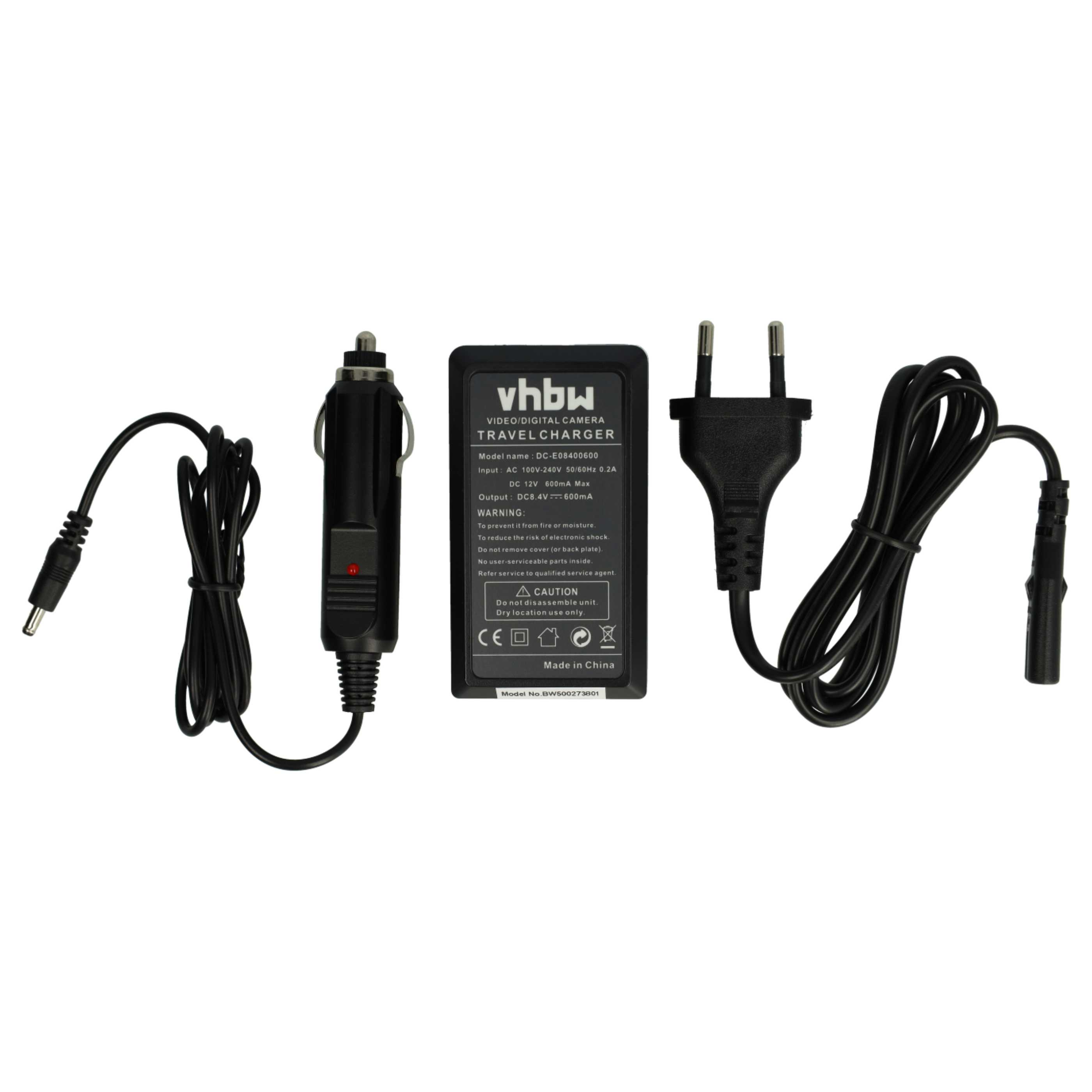 Ein schwarzes Kameragerät mit Auto-Adapter, Netzstecker und Ladegerät mit Text auf weißem Hintergrund.