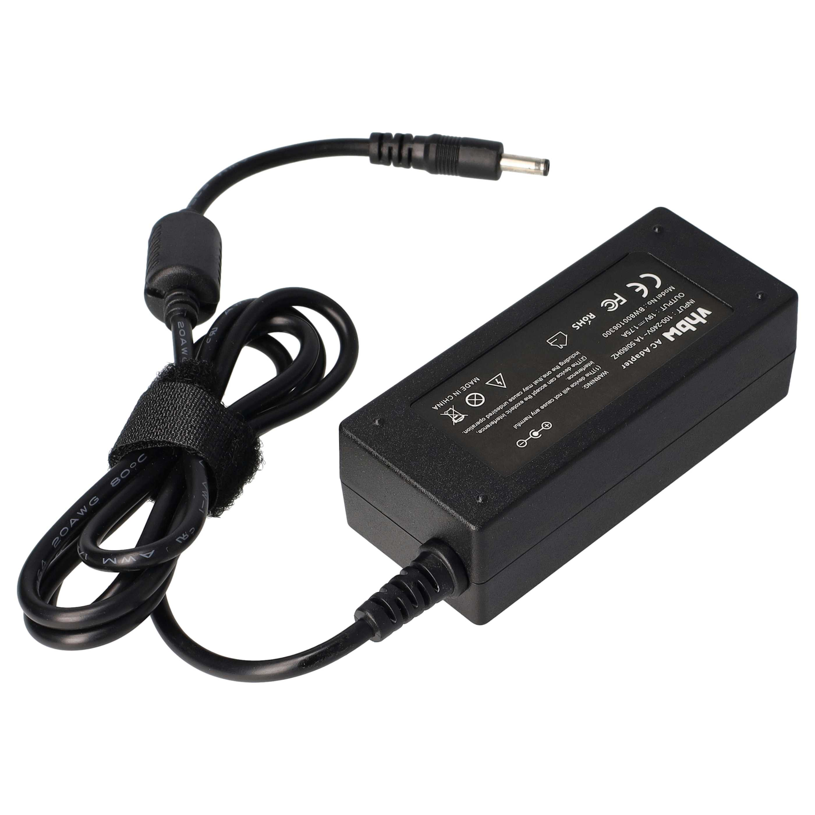 Schwarzes AC-Adapter mit schwarzem Kabel und Stecker. Es hat Text und Symbole auf der Oberfläche.