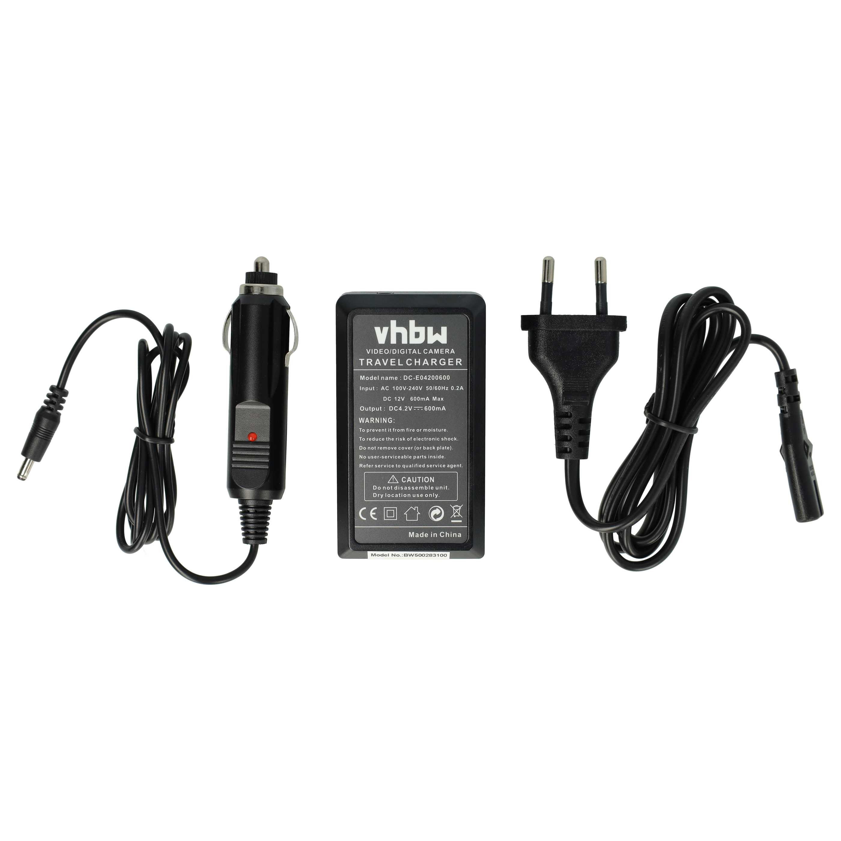 Reiseladegerät mit Auto-Adapter, Ladeblock und Stecker, alle mit schwarzen Kabeln verbunden, auf weißem Hintergrund.