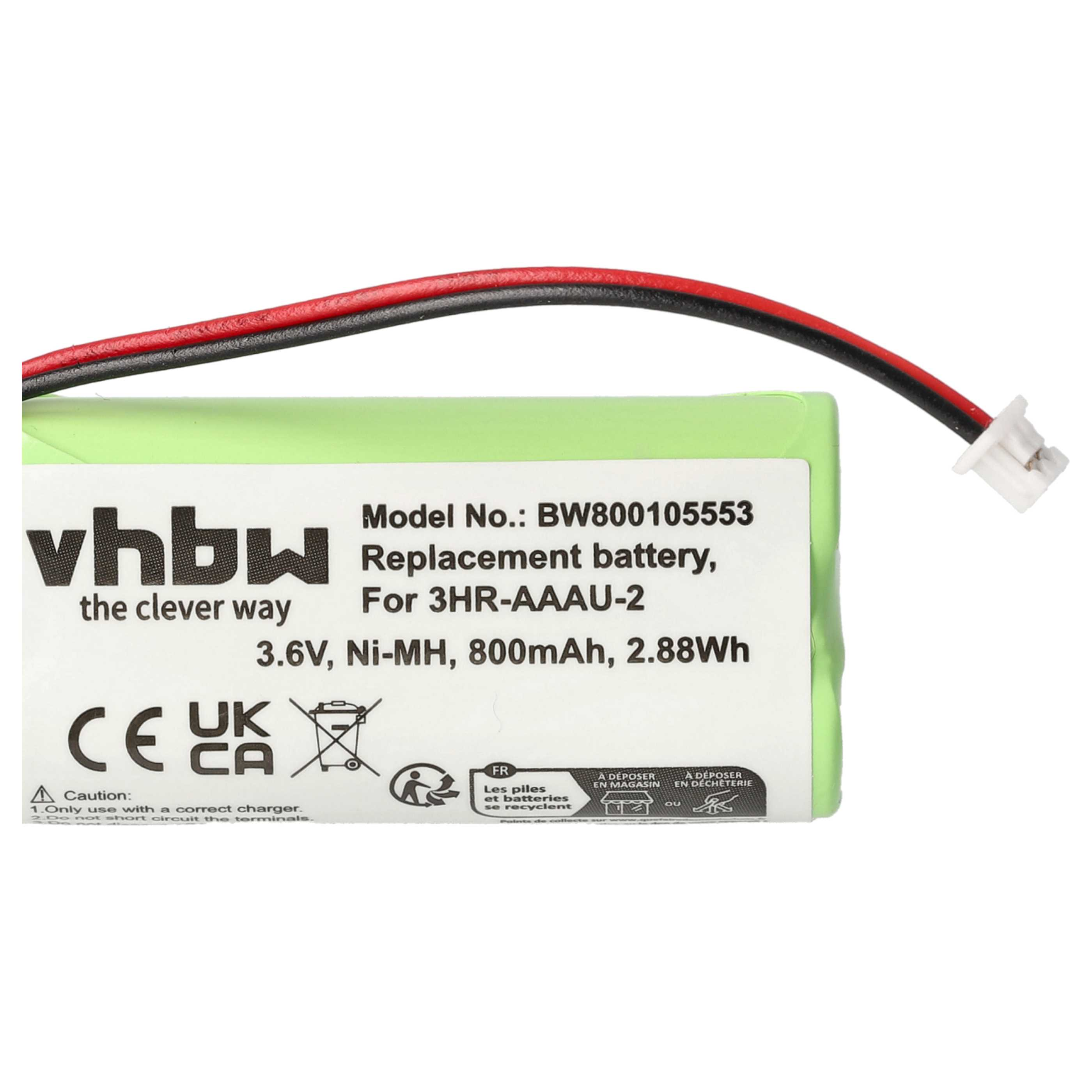 Eine grüne Batterie mit schwarzen und roten Drähten. Text auf der Batterie enthält Modellnummer und Spezifikationen.