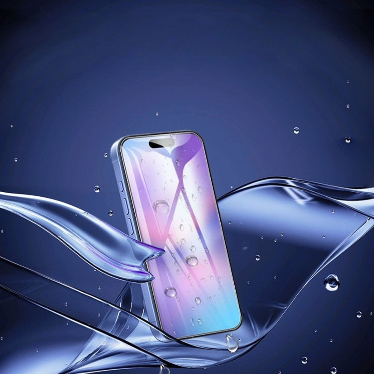 Uno smartphone con protezione schermo è circondato dall'acqua. Lo schermo mostra una sfumatura di colori viola e blu.
