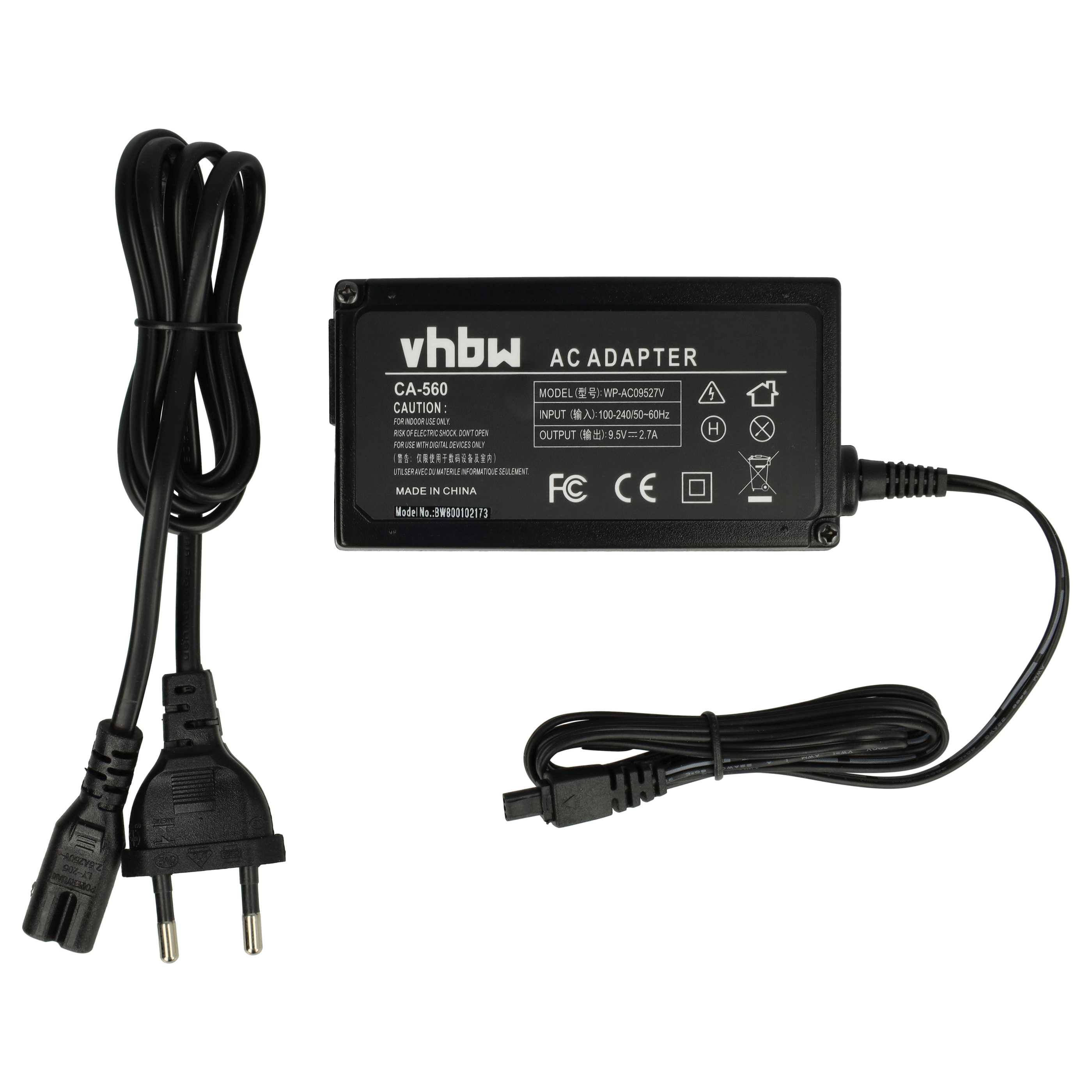 Ein AC-Adapter mit schwarzen Kabeln und einer schwarzen Box. Die Box hat Text und Symbole.