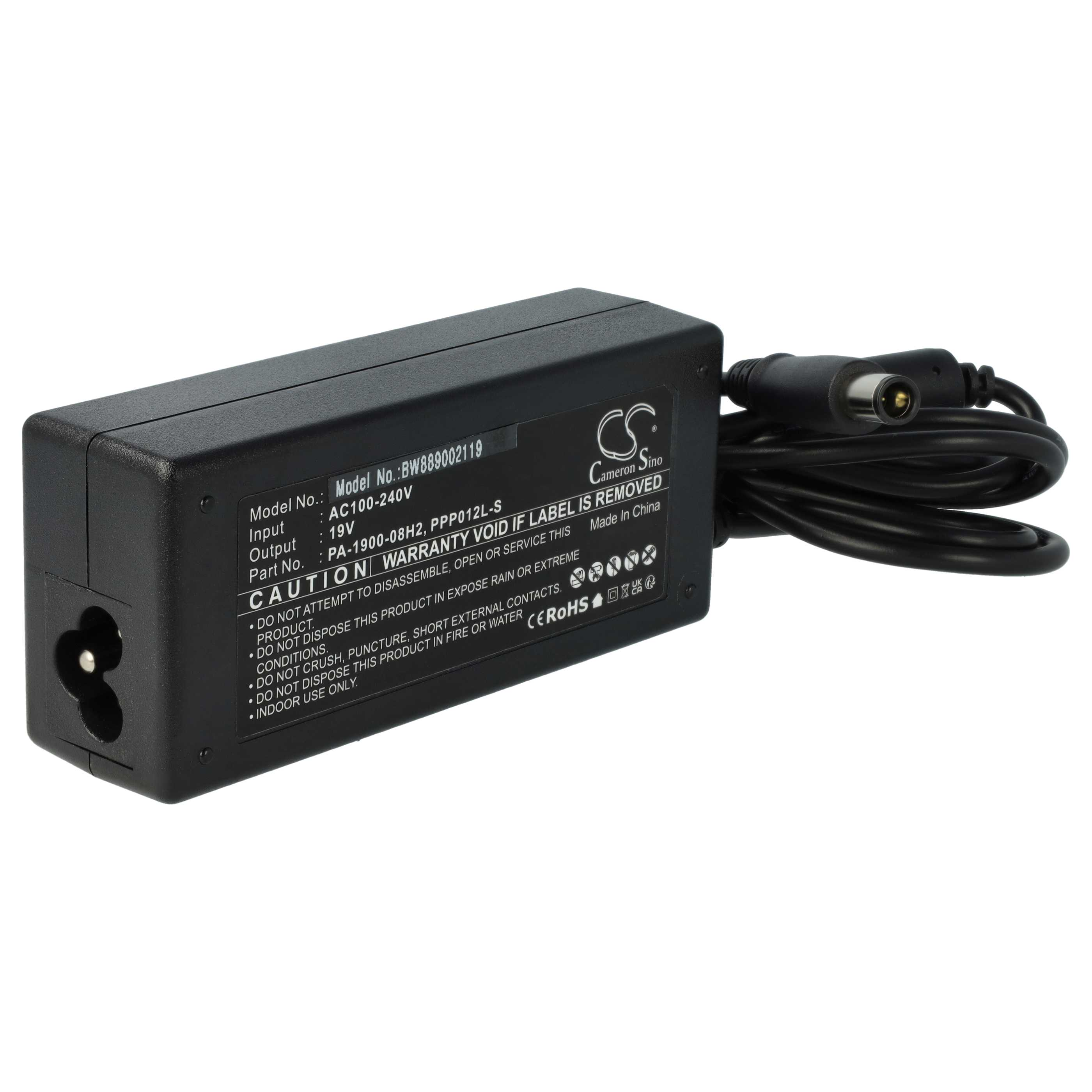 Schwarzes Netzteil mit Etiketten, einem schwarzen Kabel und einem Stecker. Der Adapter hat Text. Hergestellt in China.