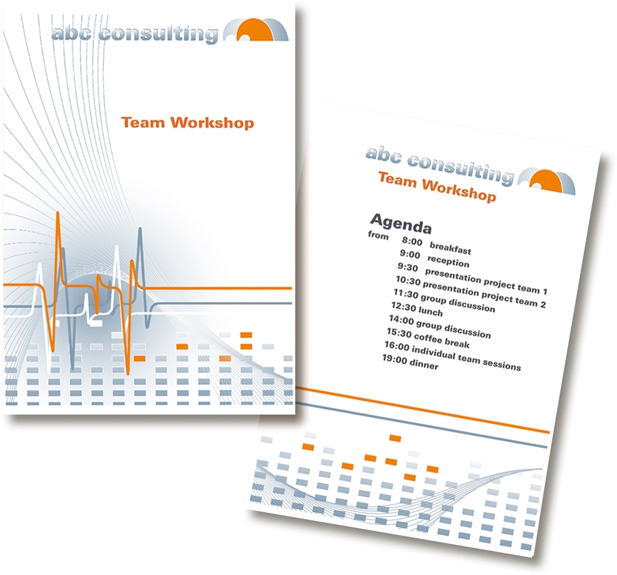 Zwei Broschüren mit dem Titel 'Team Workshop' mit Tagesordnung: Frühstück, Empfang, Diskussionen, Mittagessen, Kaffeepause und Teamsitzungen.