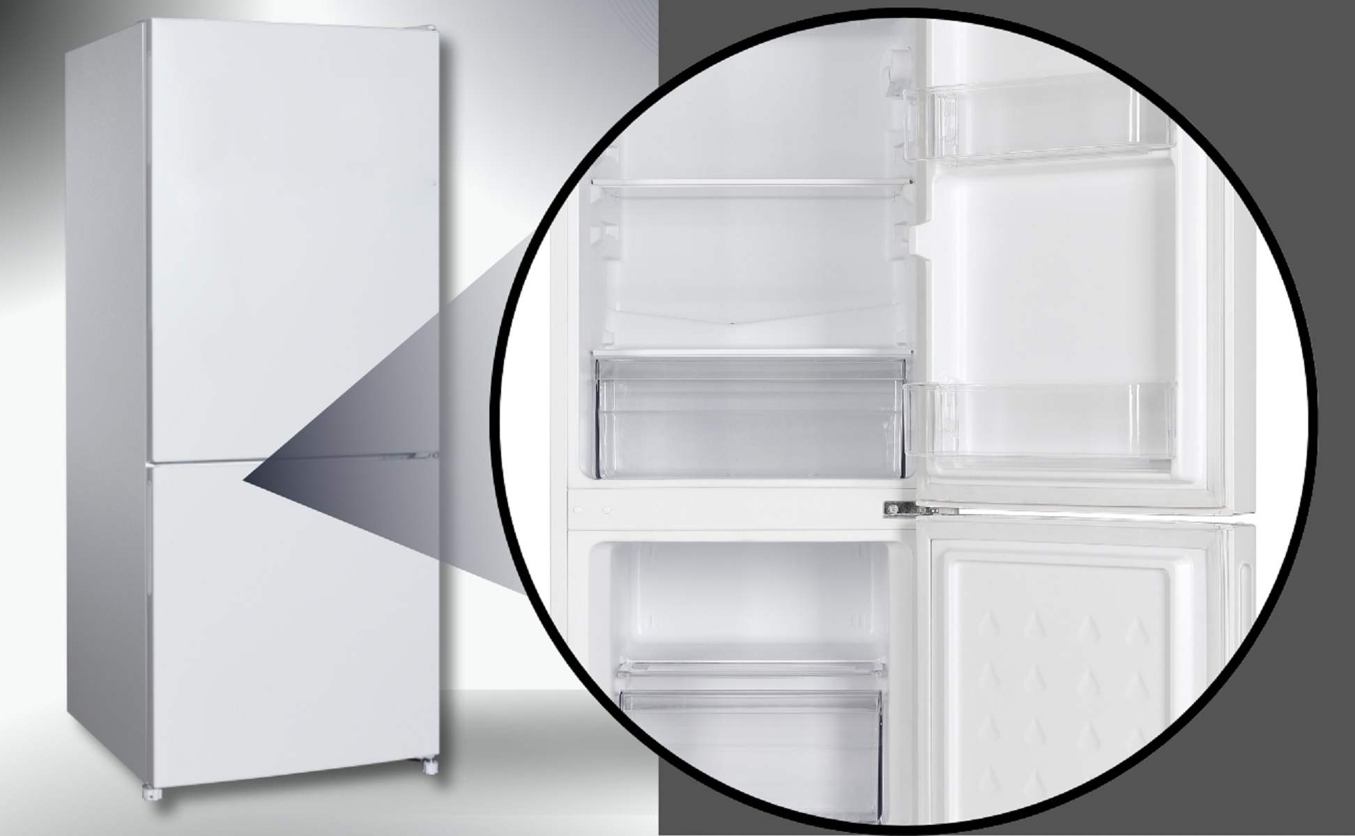 Ein weißer Kühlschrank mit Detailansicht der offenen Tür. Im Inneren sind Regale und Schubladen zu sehen.