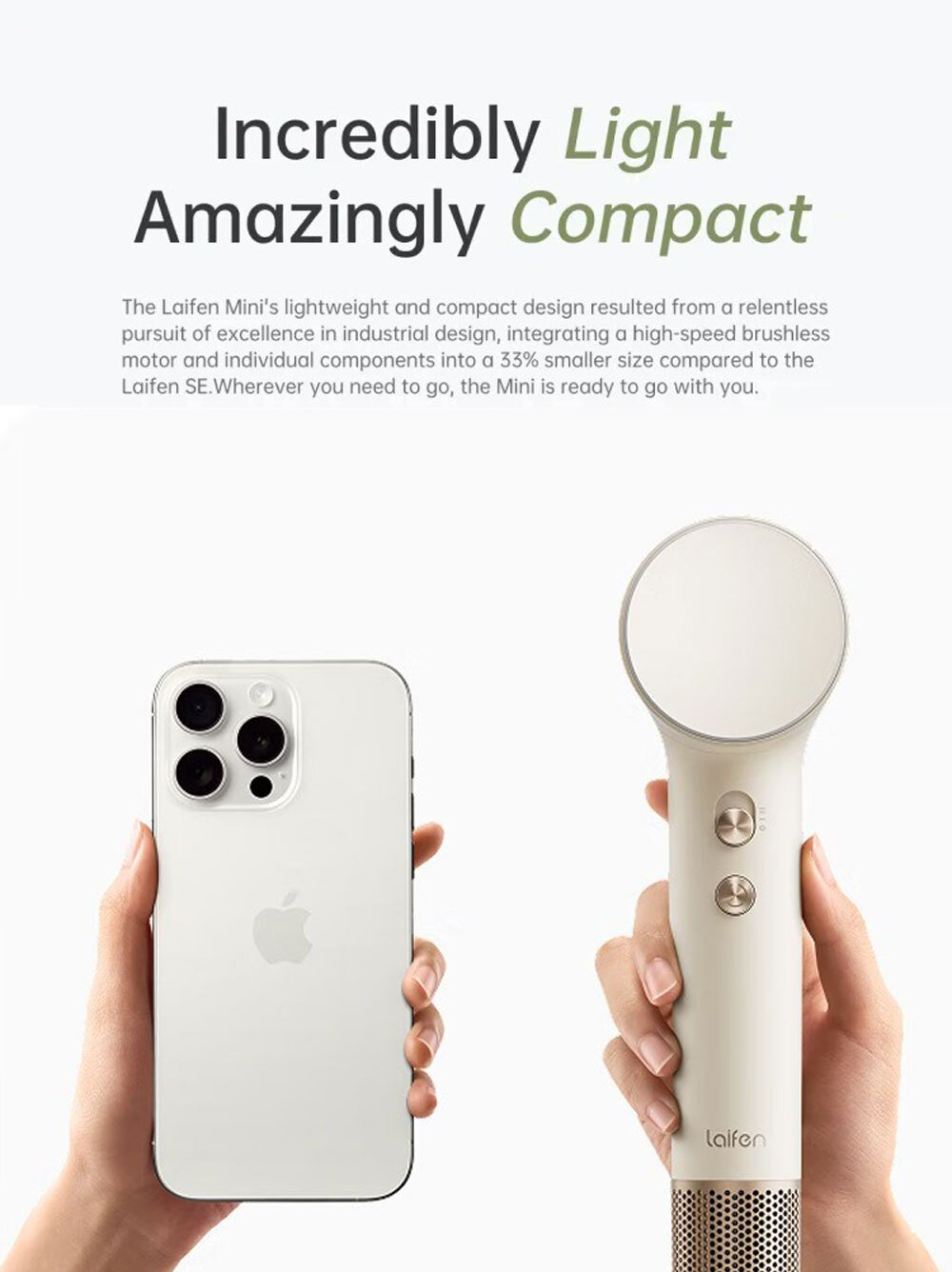Una mano tiene un iPhone bianco. Un'altra mano tiene un asciugacapelli Laifen Mini bianco e oro. Sfondo bianco.